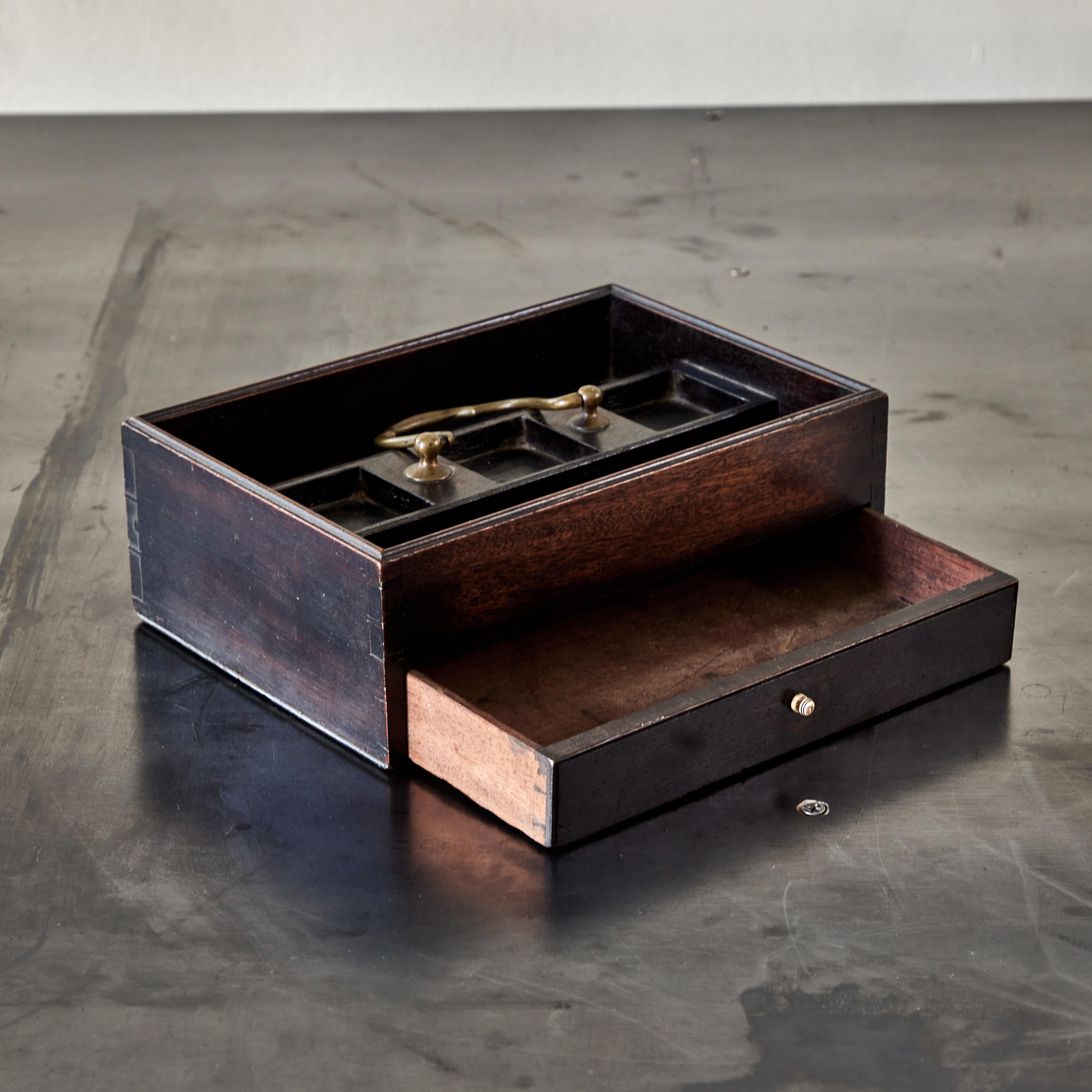 Englische Schreibtischbox aus dem 19. (William IV.) im Angebot