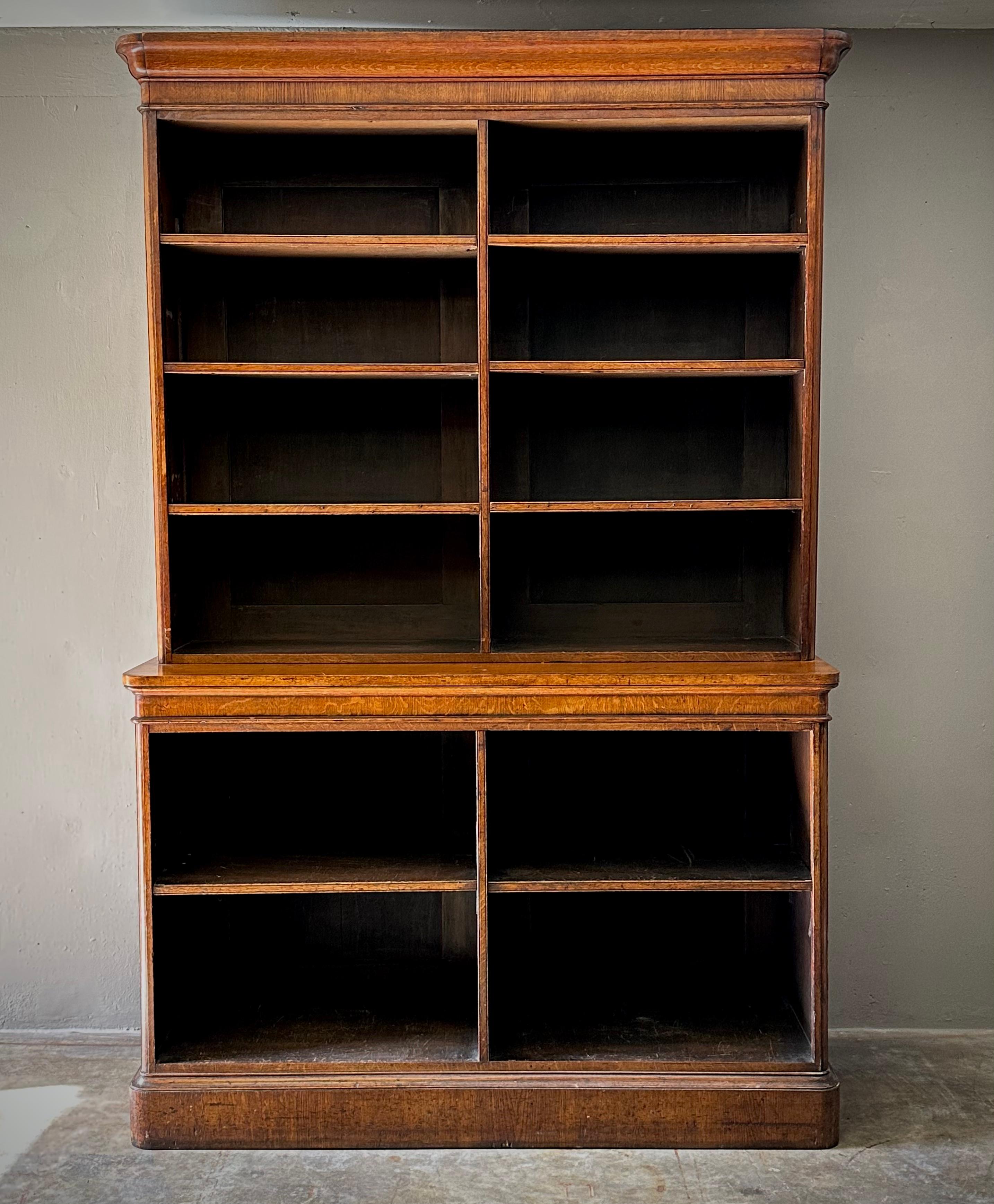Mid-19th Century 19th Century English Display Bookcase For Sale