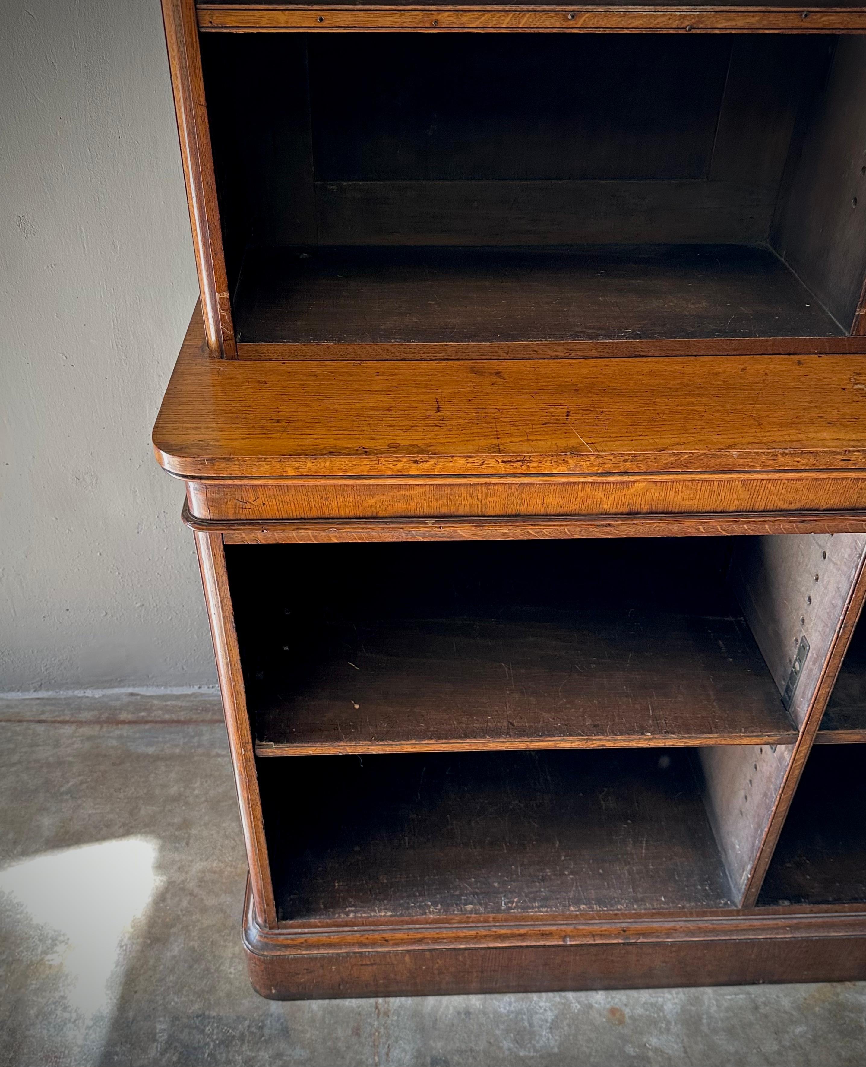 19th Century English Display Bookcase For Sale 1
