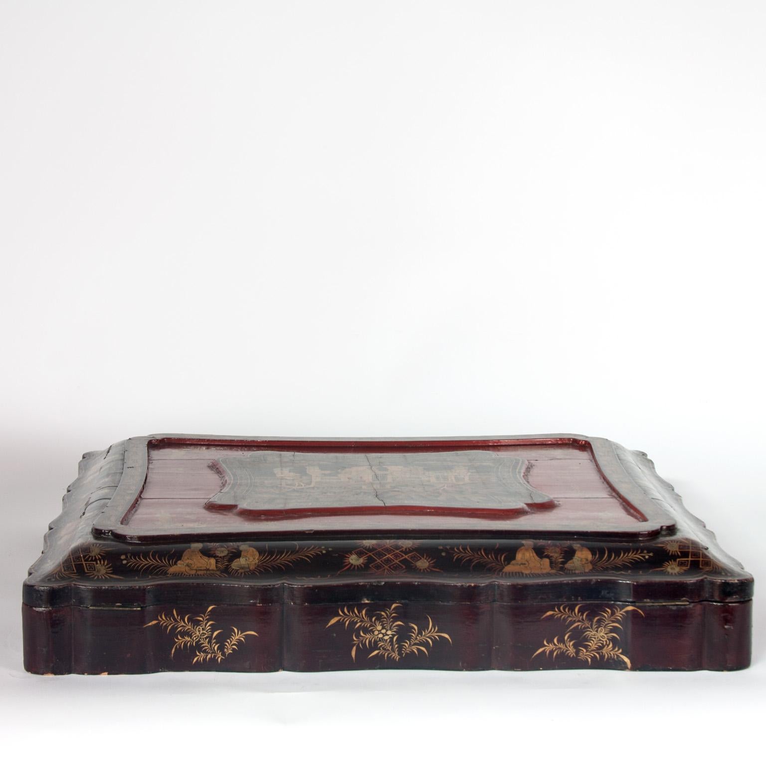 19th Century English Documents Case, Chinese Laque In Fair Condition For Sale In Esbeek, NL