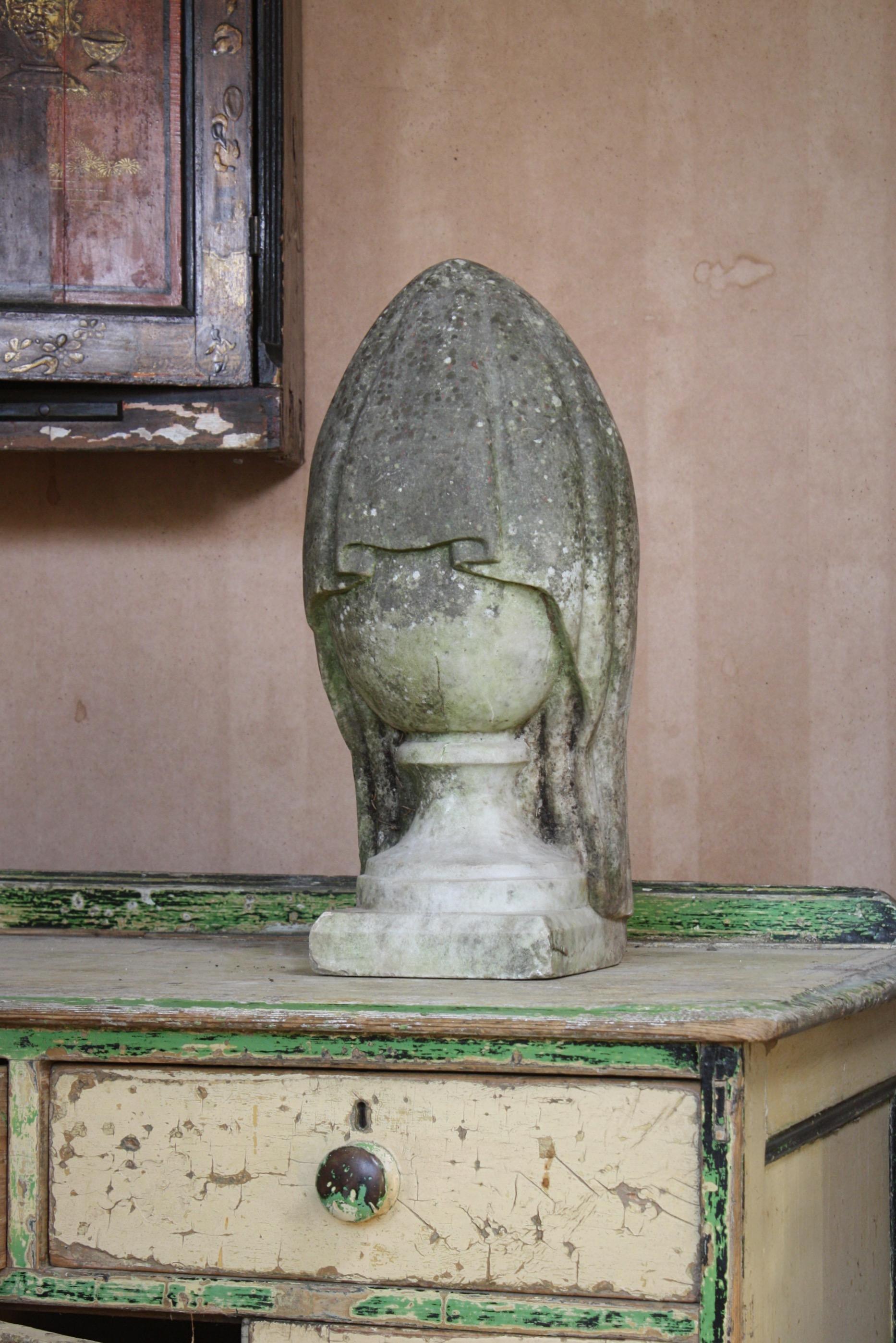 19th Century English Draped Marble Urn Memento Mori Grave Marker In Good Condition In Lowestoft, GB