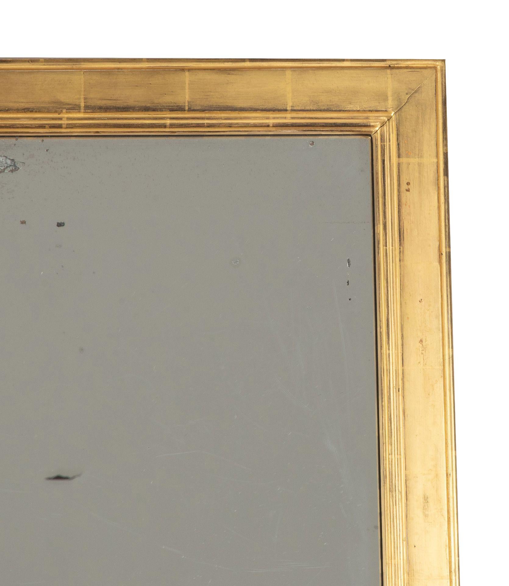 19th Century English Dressing Water Gilded Mirror In Good Condition For Sale In Tetbury, Gloucestershire
