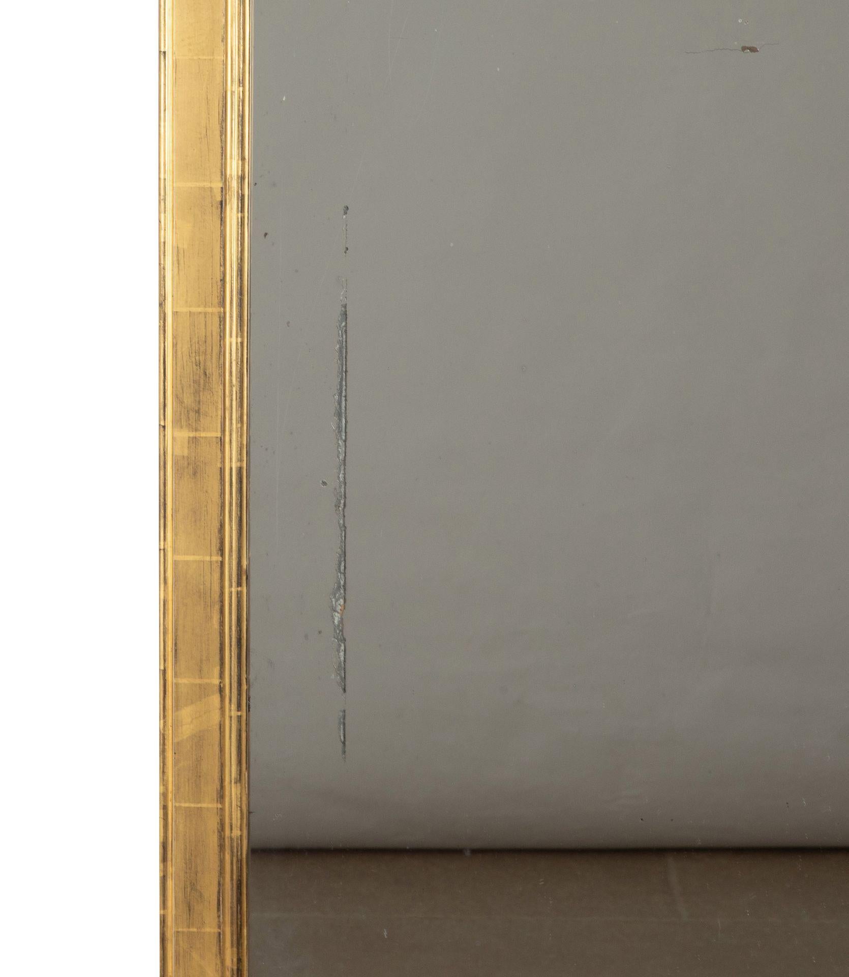 19th Century English Dressing Water Gilded Mirror For Sale 1