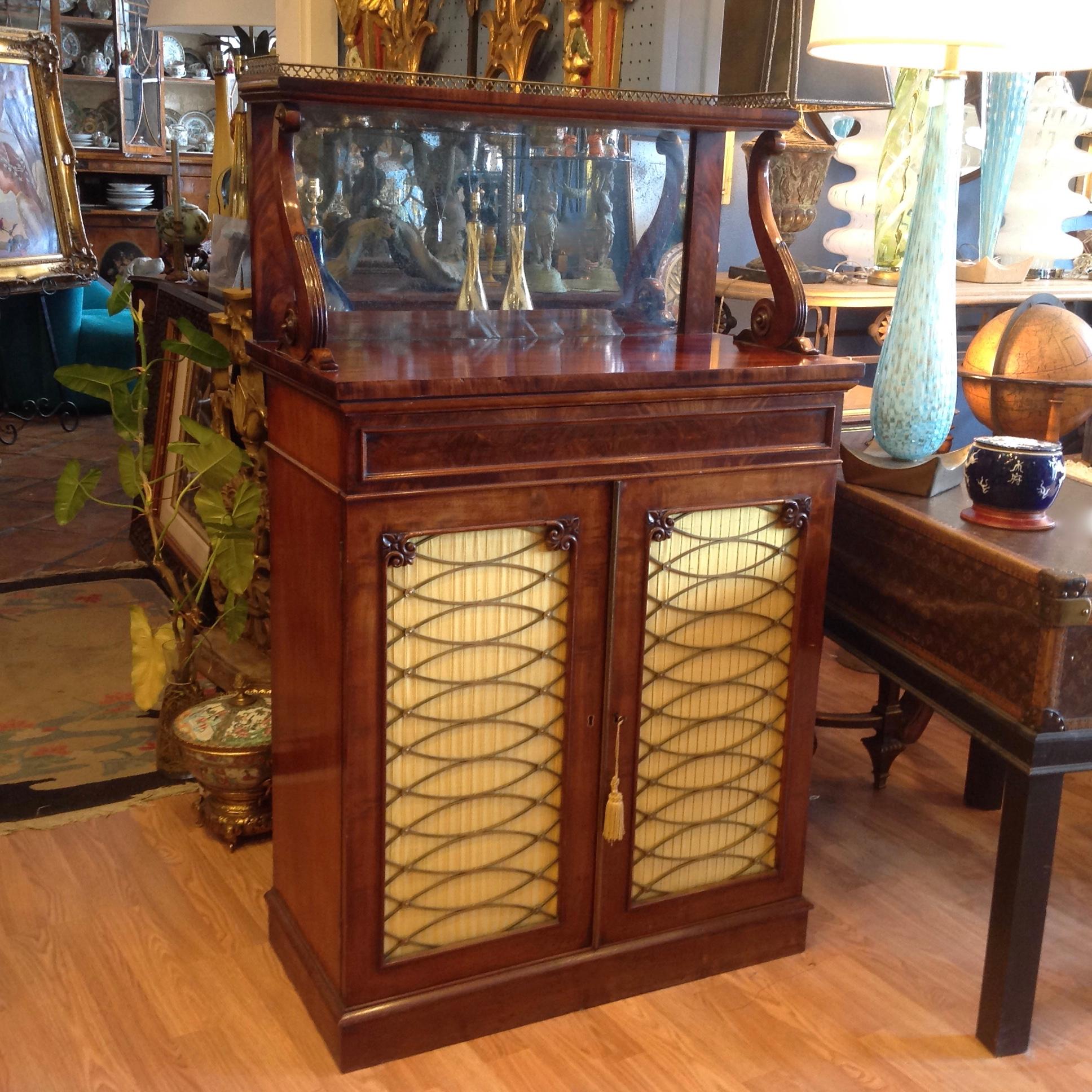19th Century English Dry Bar / Chiffonier In Good Condition For Sale In West Palm Beach, FL