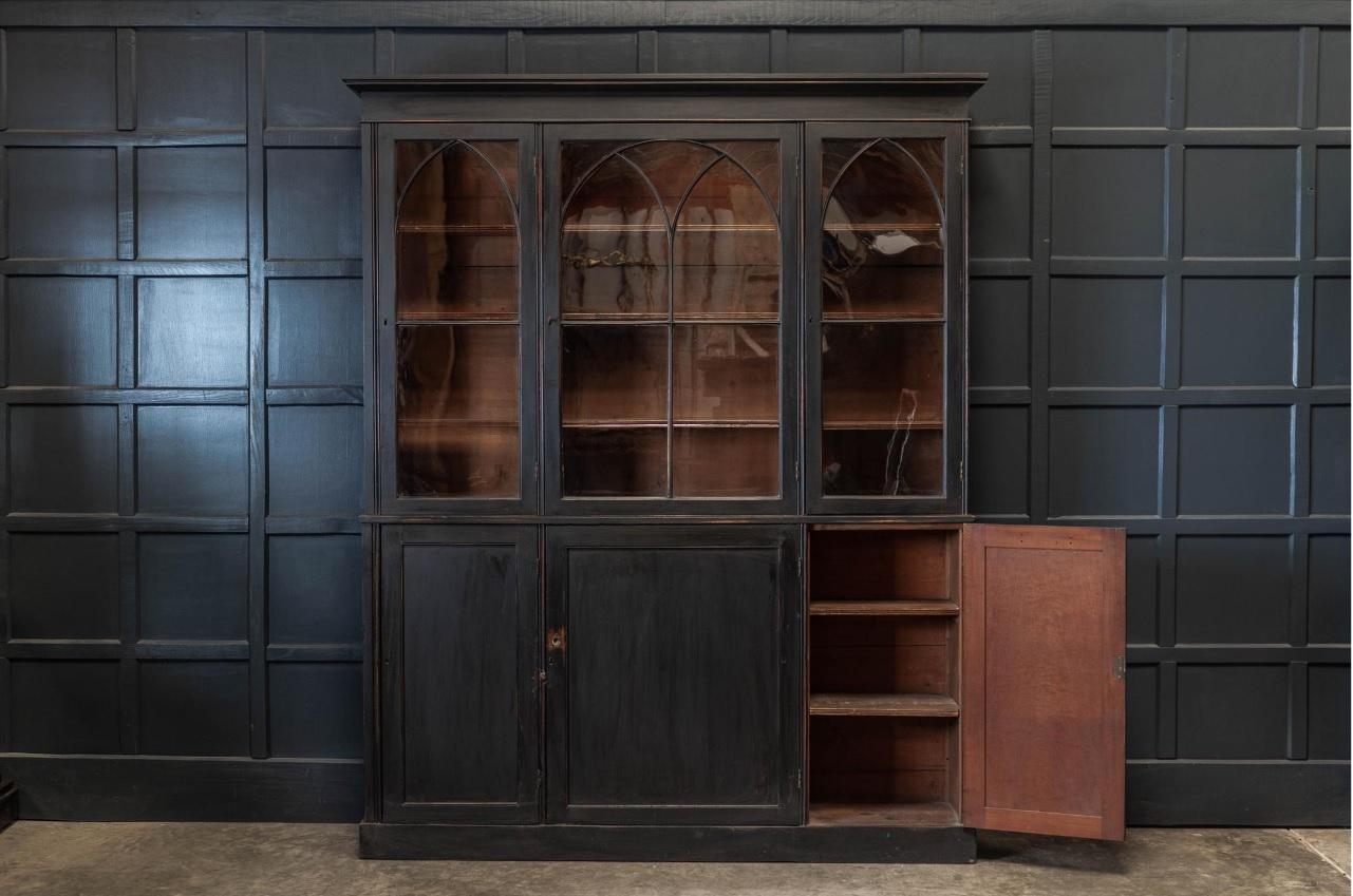 19th Century English Ebonized Mahogany Arched Glazed Bookcase 5