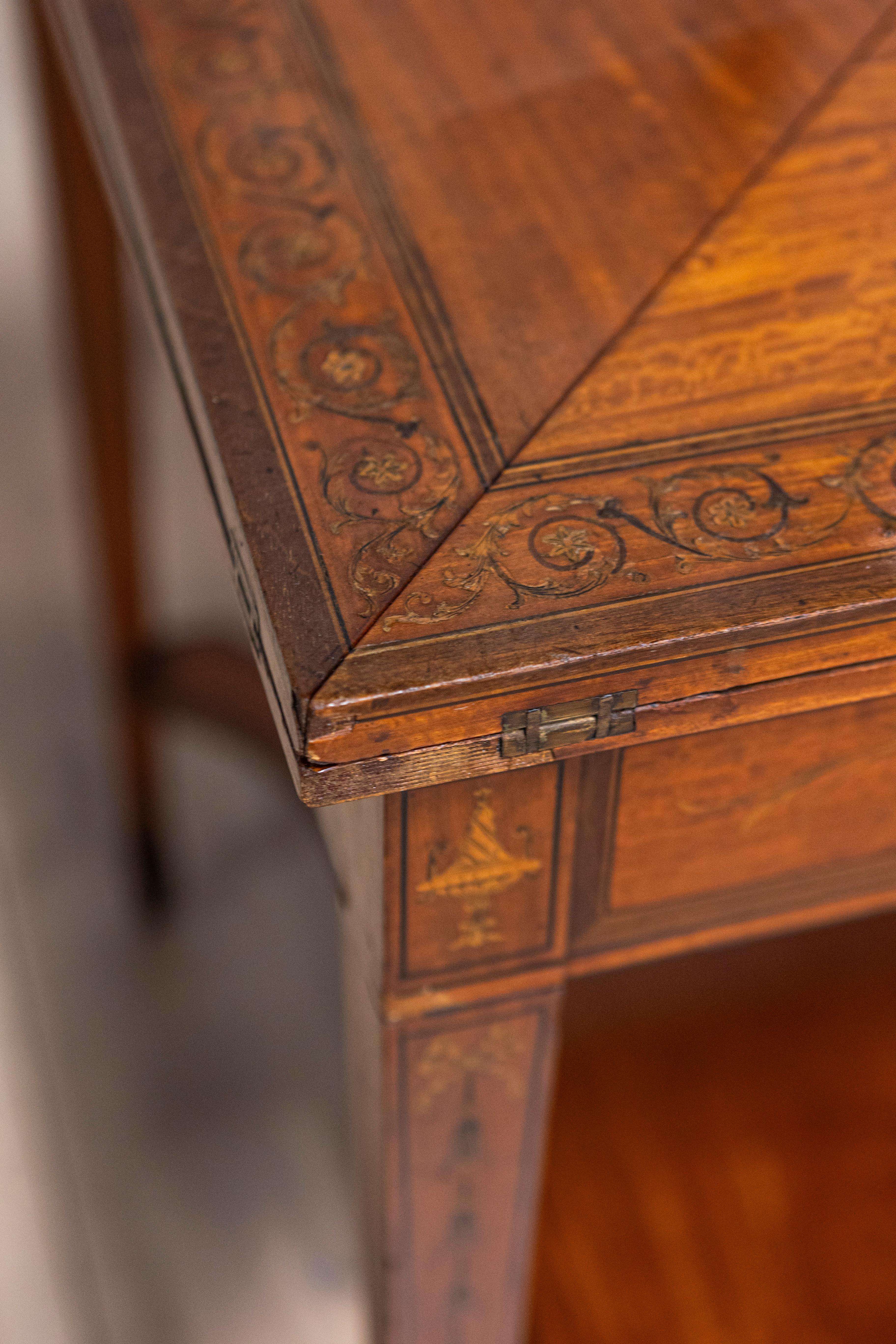 Table de jeu édouardienne anglaise du 19ème siècle en vente 4