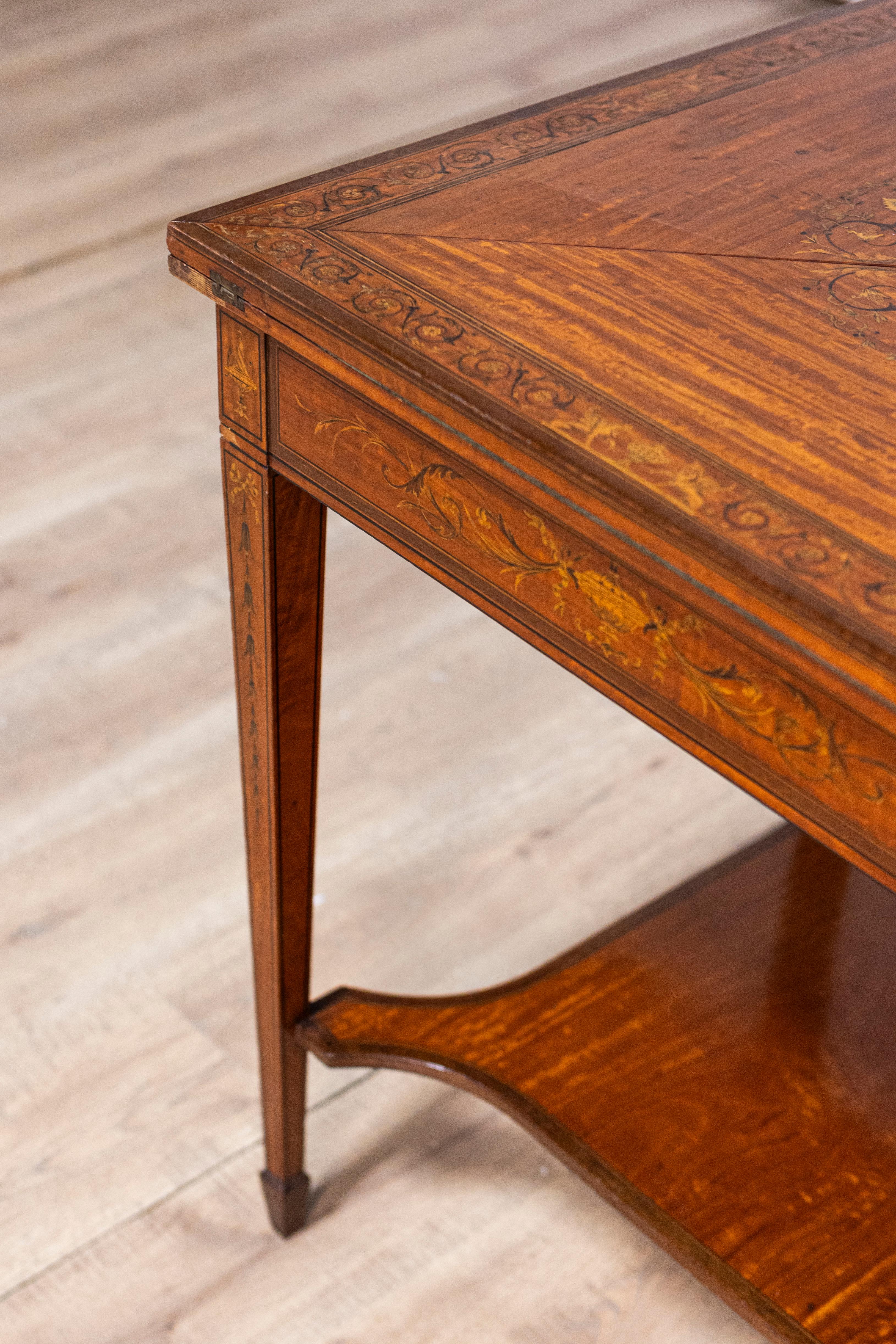 Table de jeu édouardienne anglaise du 19ème siècle en vente 7