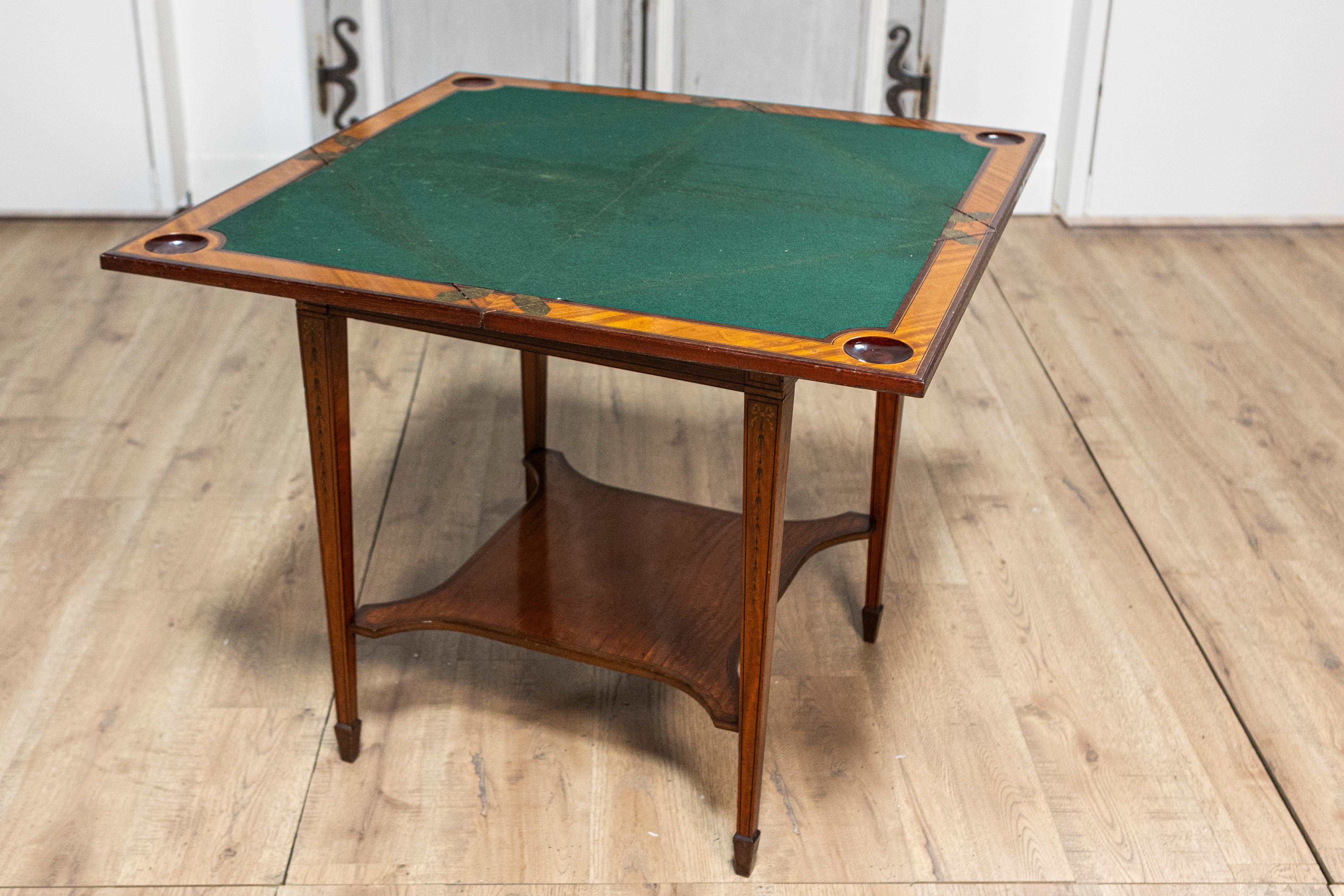 Table de jeu édouardienne anglaise du 19ème siècle en vente 1