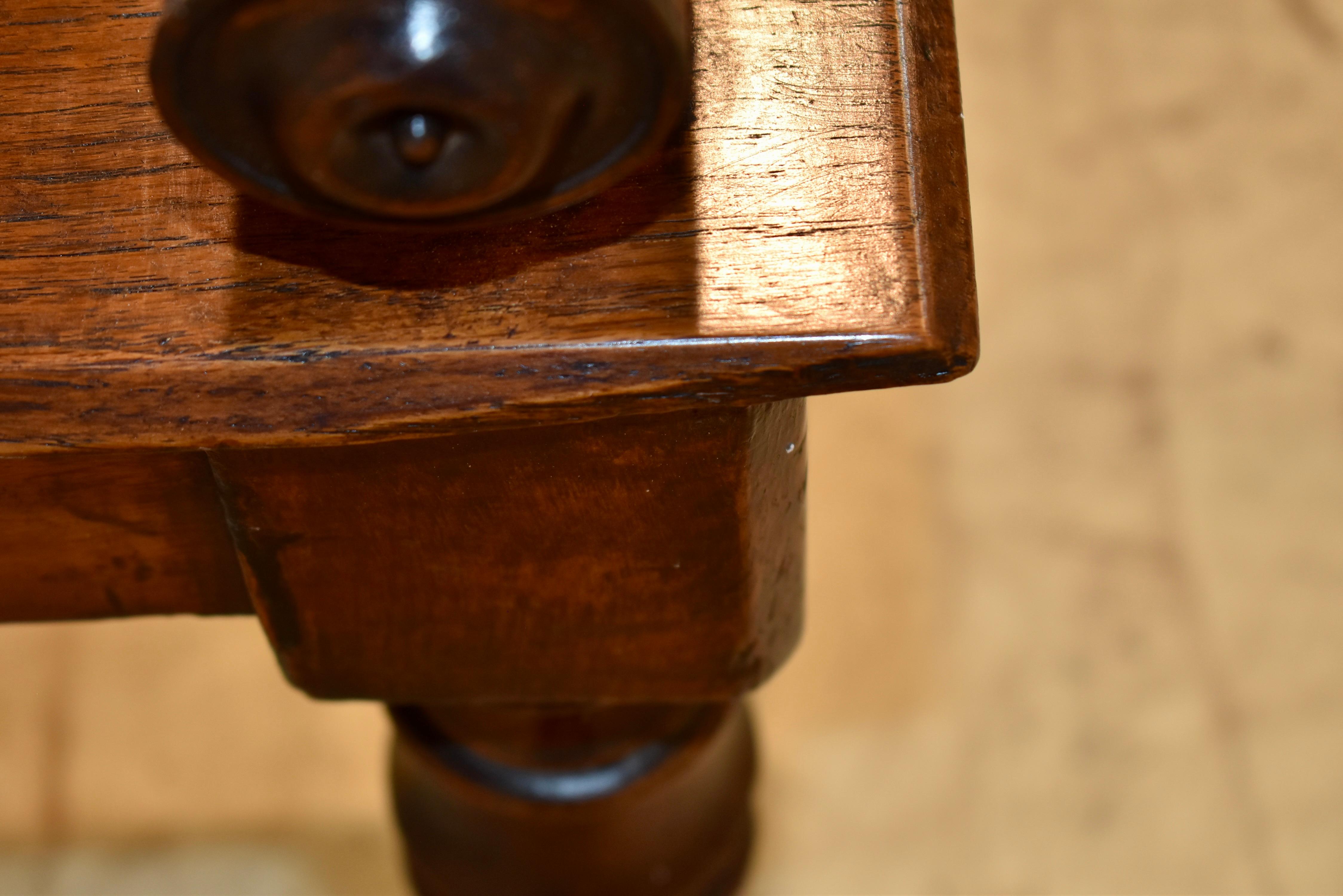 19th Century English Elm and Mahogany Window Seat For Sale 6