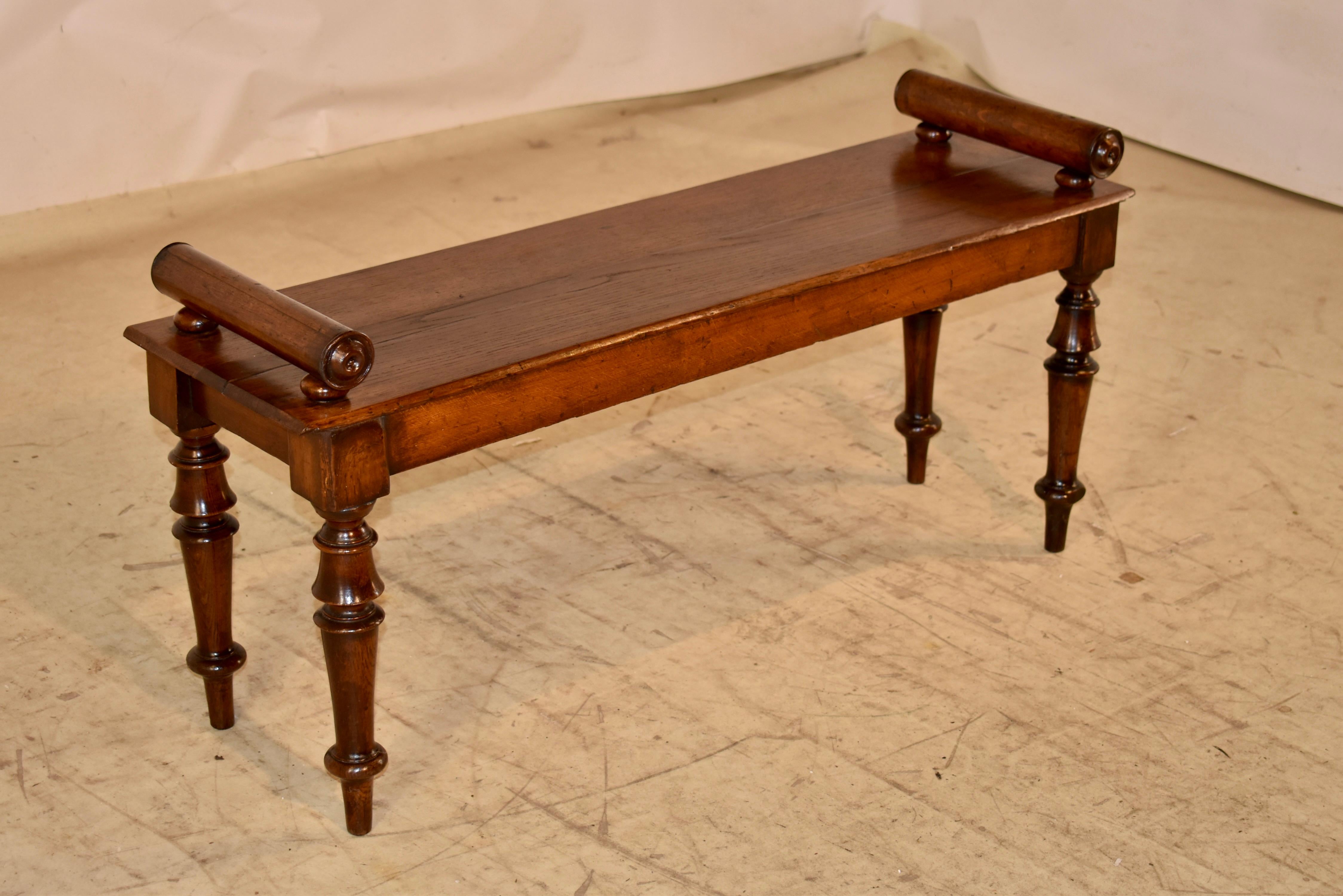 Turned 19th Century English Elm and Mahogany Window Seat For Sale