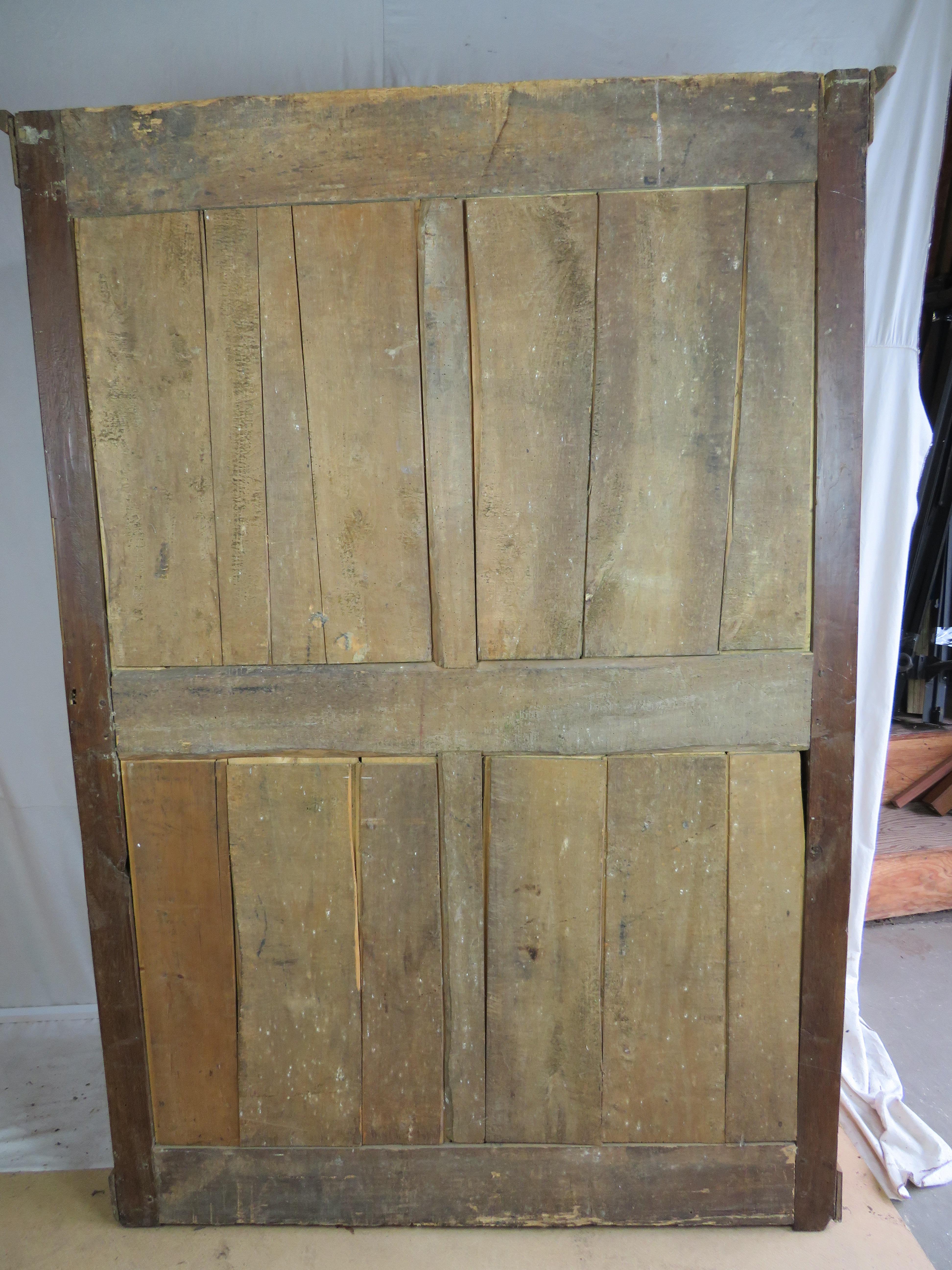 19th Century English Elm Armoire For Sale 8