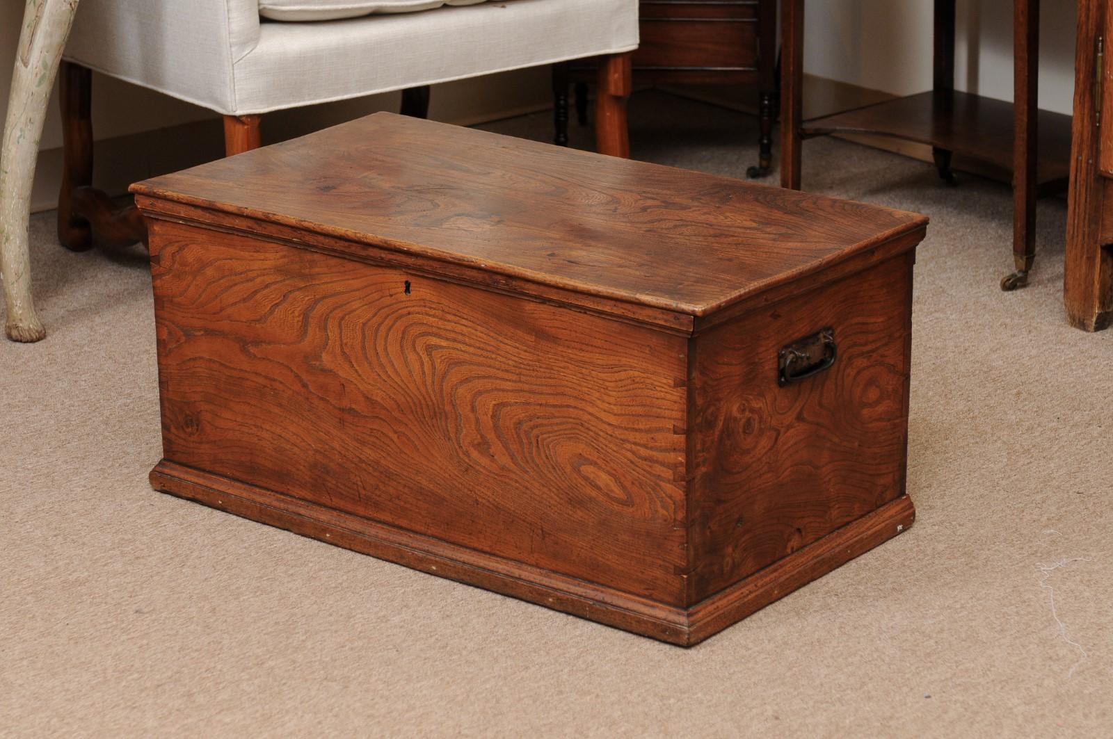 19th Century English Elm Trunk For Sale 10