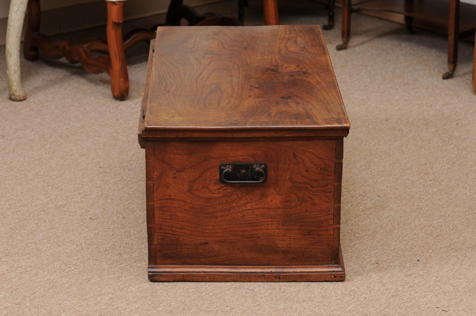 19th Century English Elm Trunk For Sale 5
