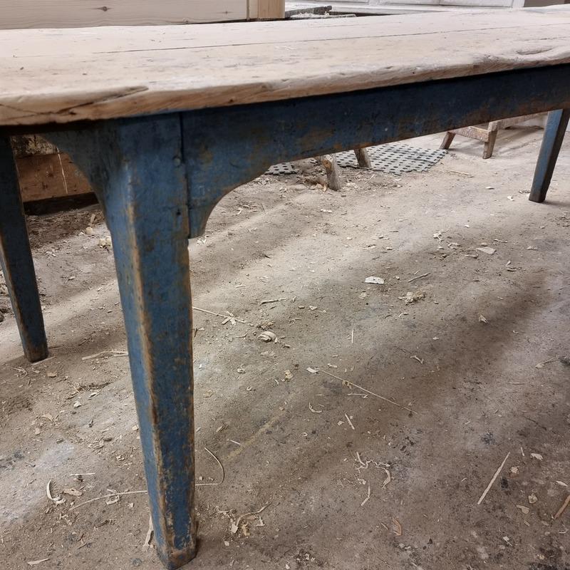 Pine 19th Century English Farm Table