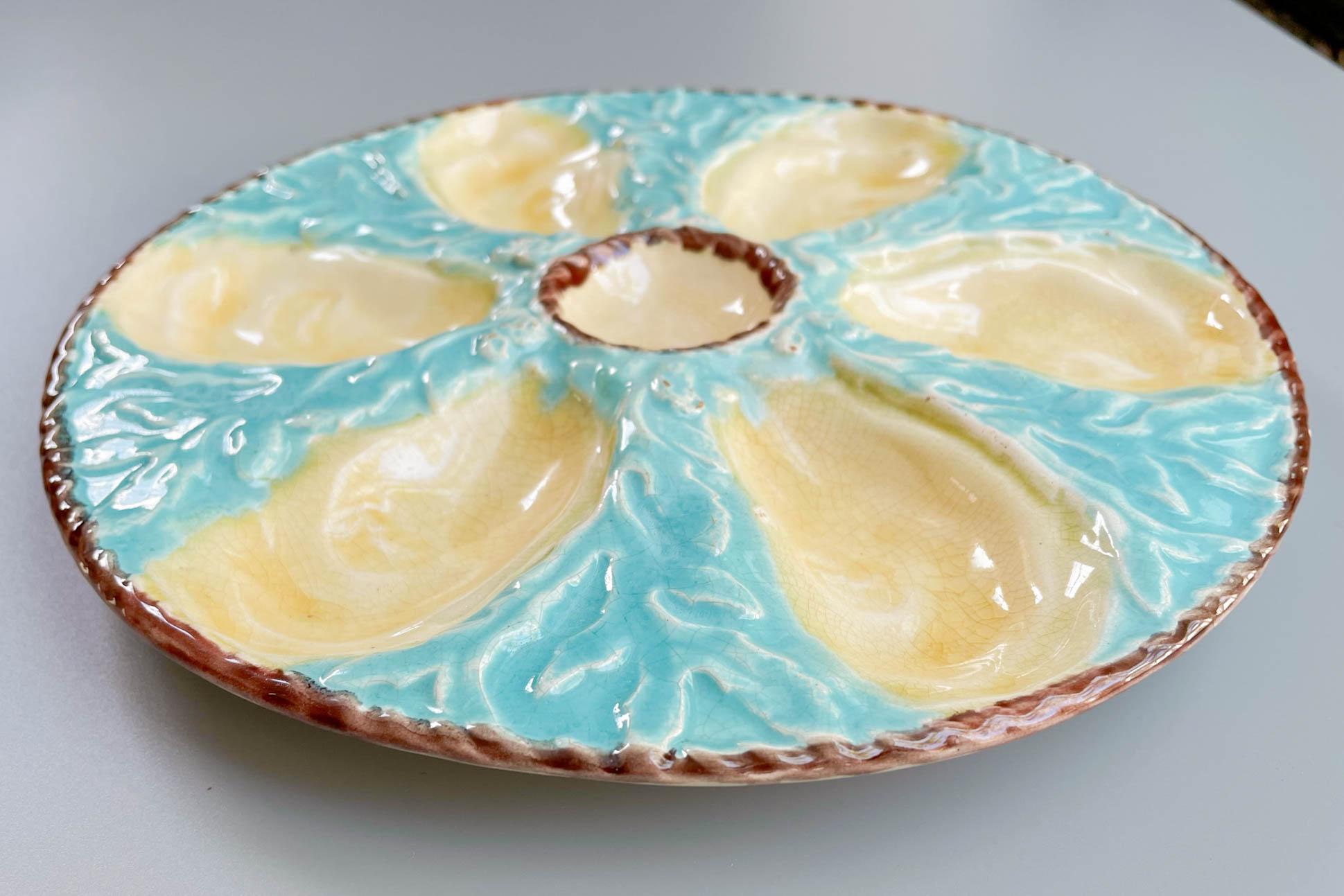 Late Victorian 19th Century English Fielding Majolica Oyster Plate For Sale
