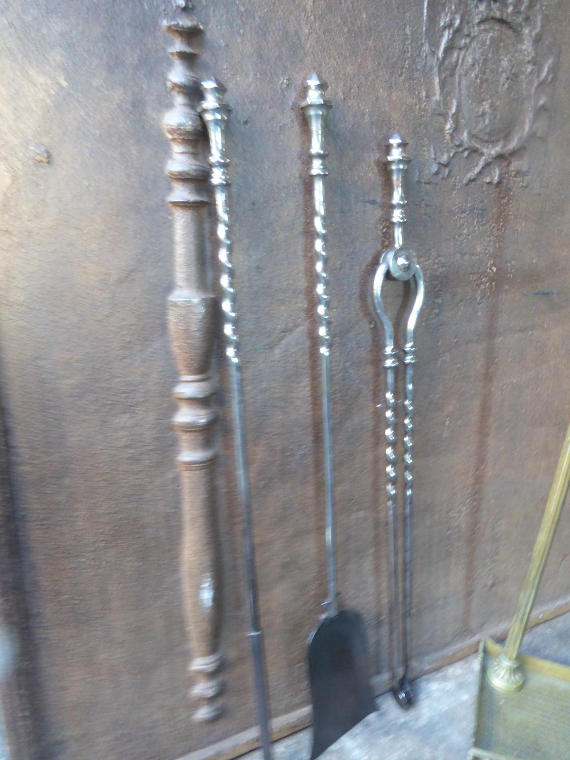 19th Century English Fire Tools, Fireplace Tool Set For Sale 5