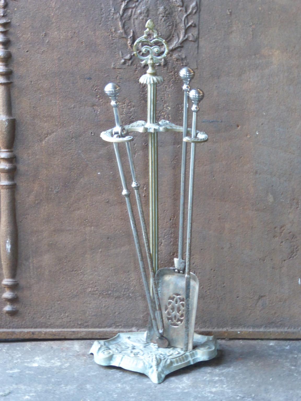 19th century English fireplace tools, fire irons made of polished steel and brass. Victorian period. The condition is good.







 
