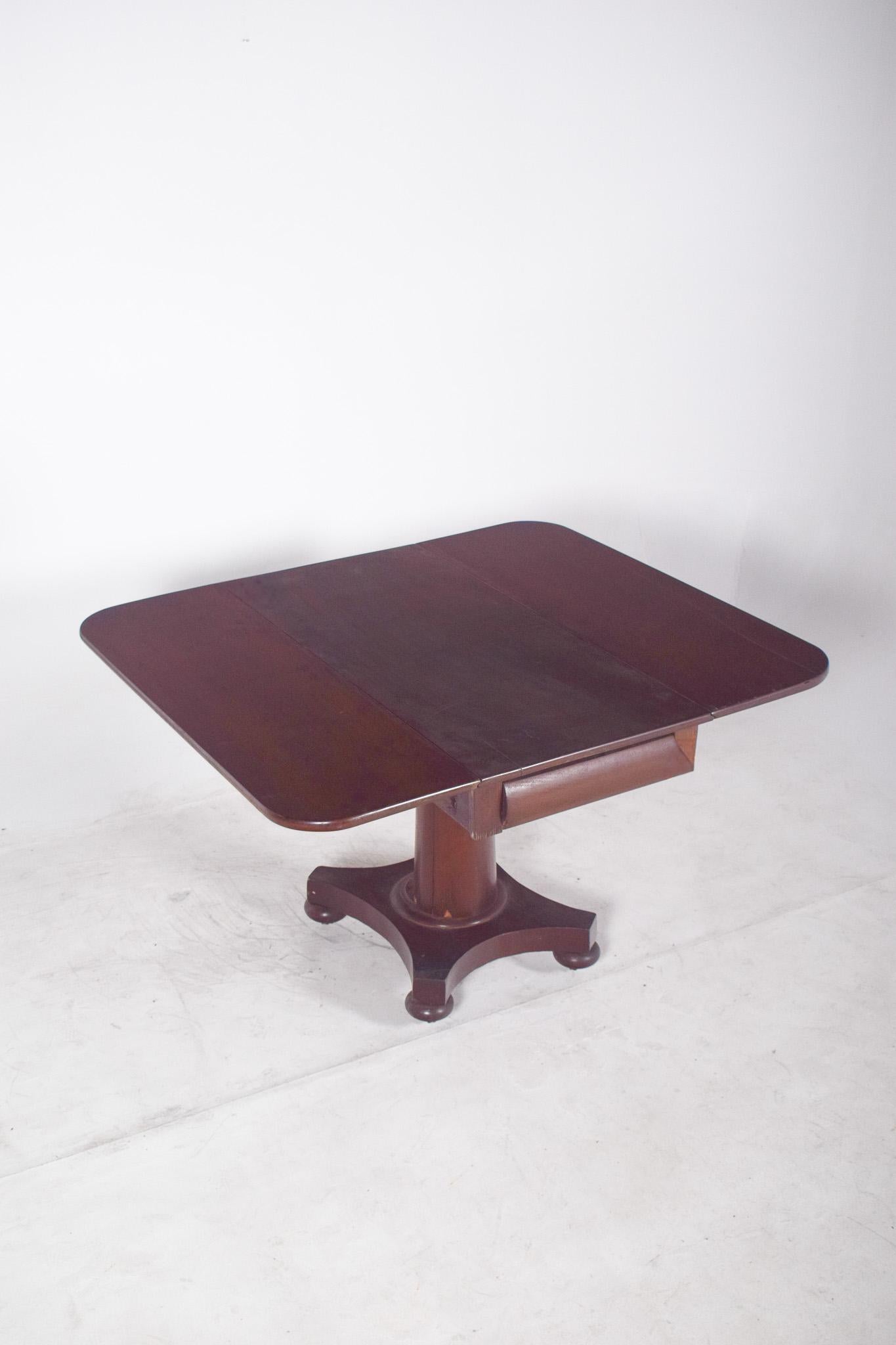 19th Century English Flip Flap Sofa Table with Central Foot For Sale 7