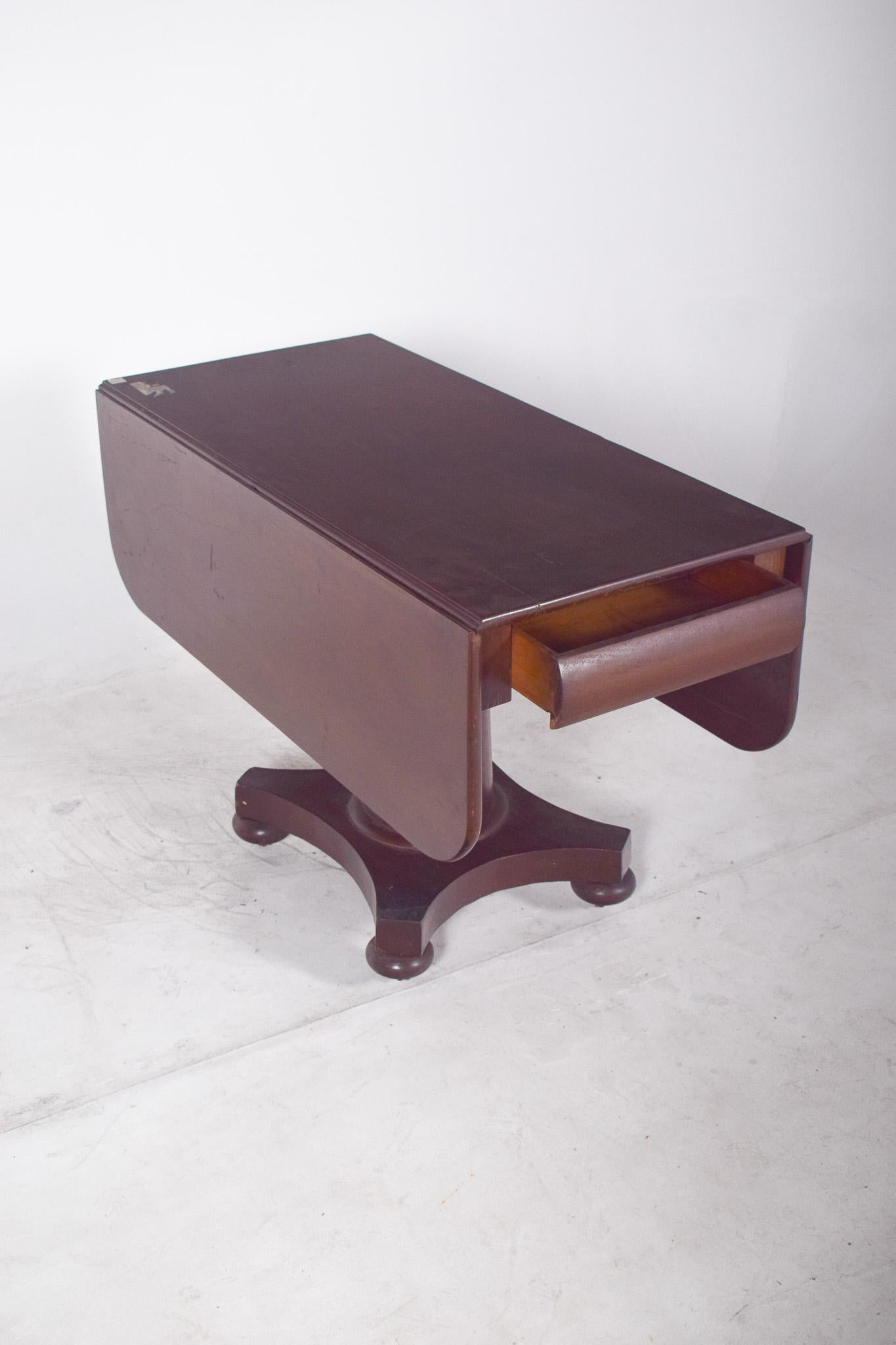 19th Century English Flip Flap Sofa Table with Central Foot For Sale 3