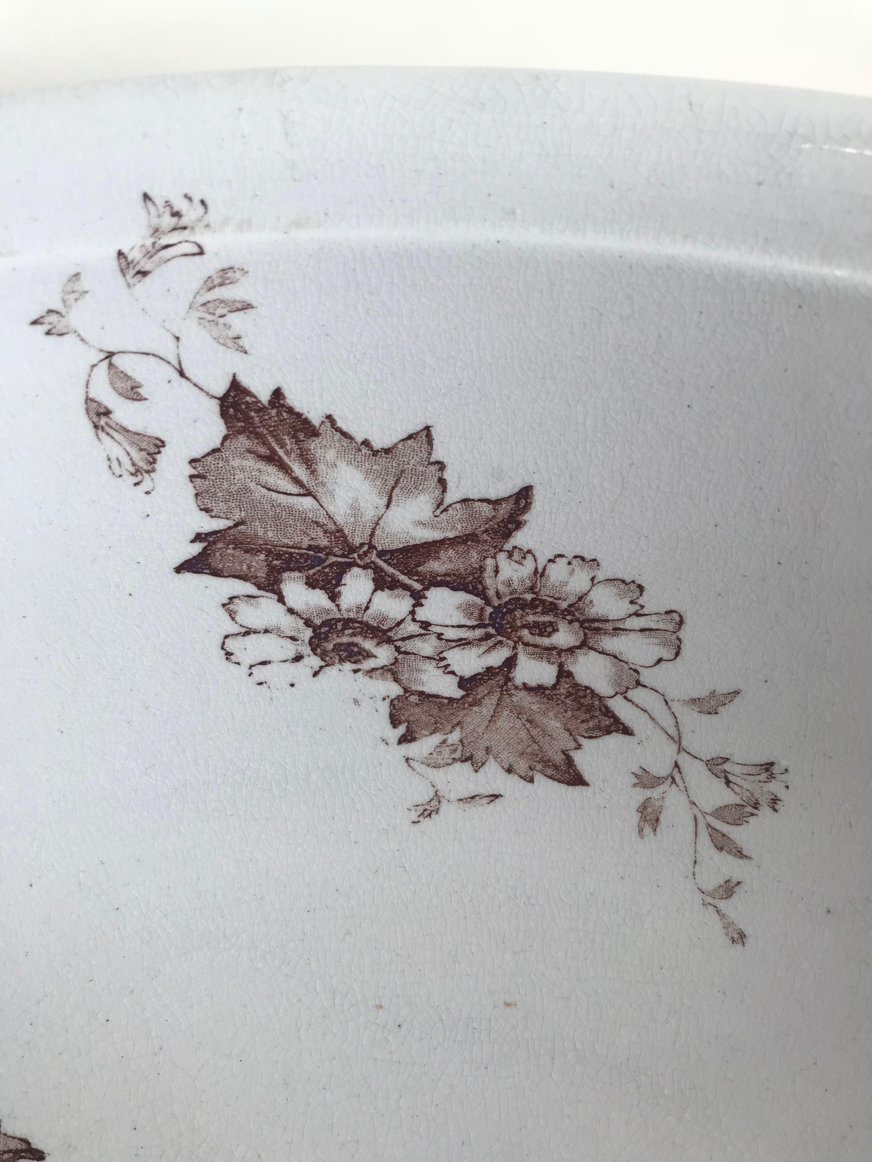 19th Century English Floral Ironstone Bowl For Sale 1