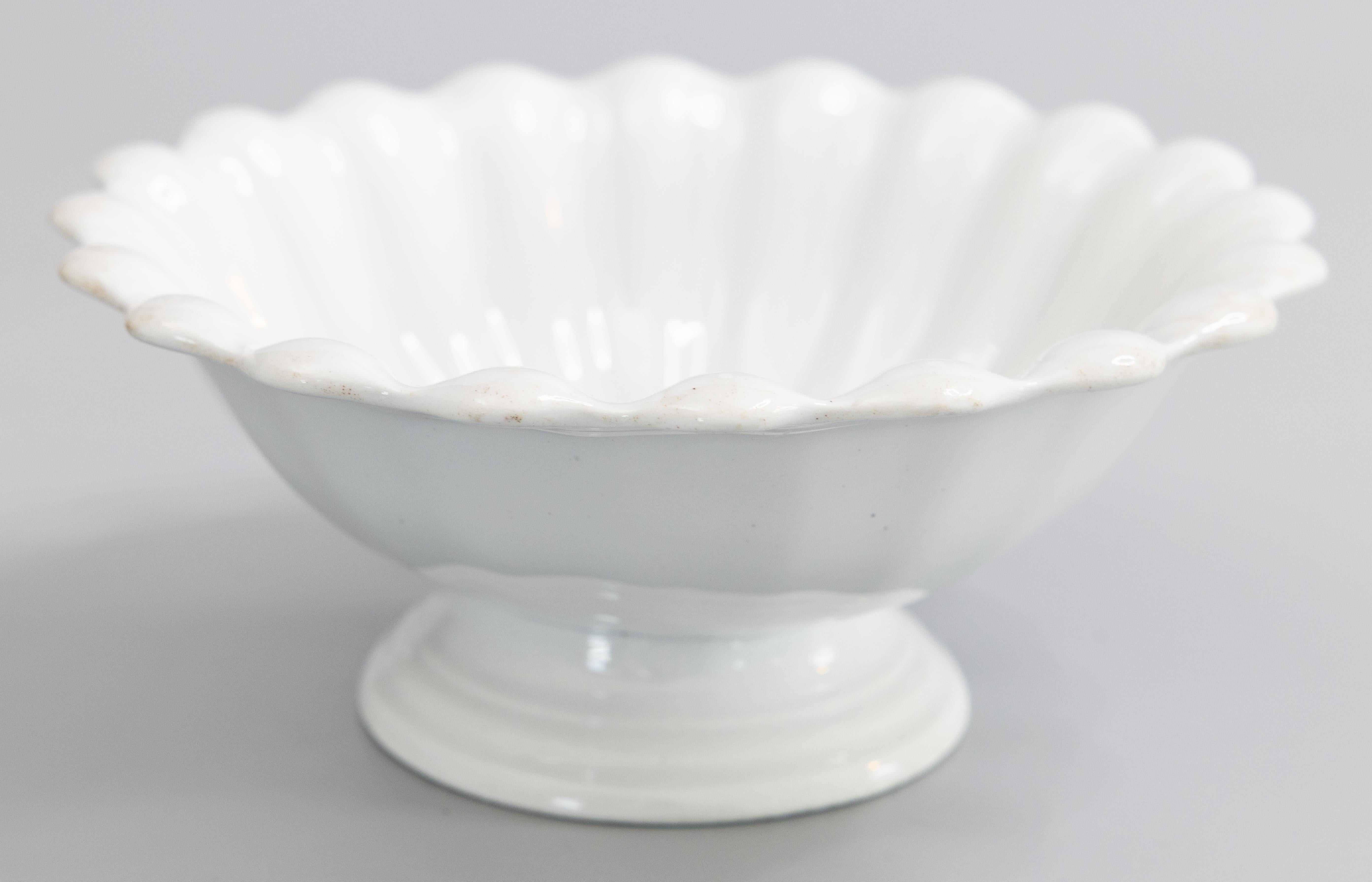 19th Century English Fluted White Ironstone Footed Bowl In Good Condition In Pearland, TX
