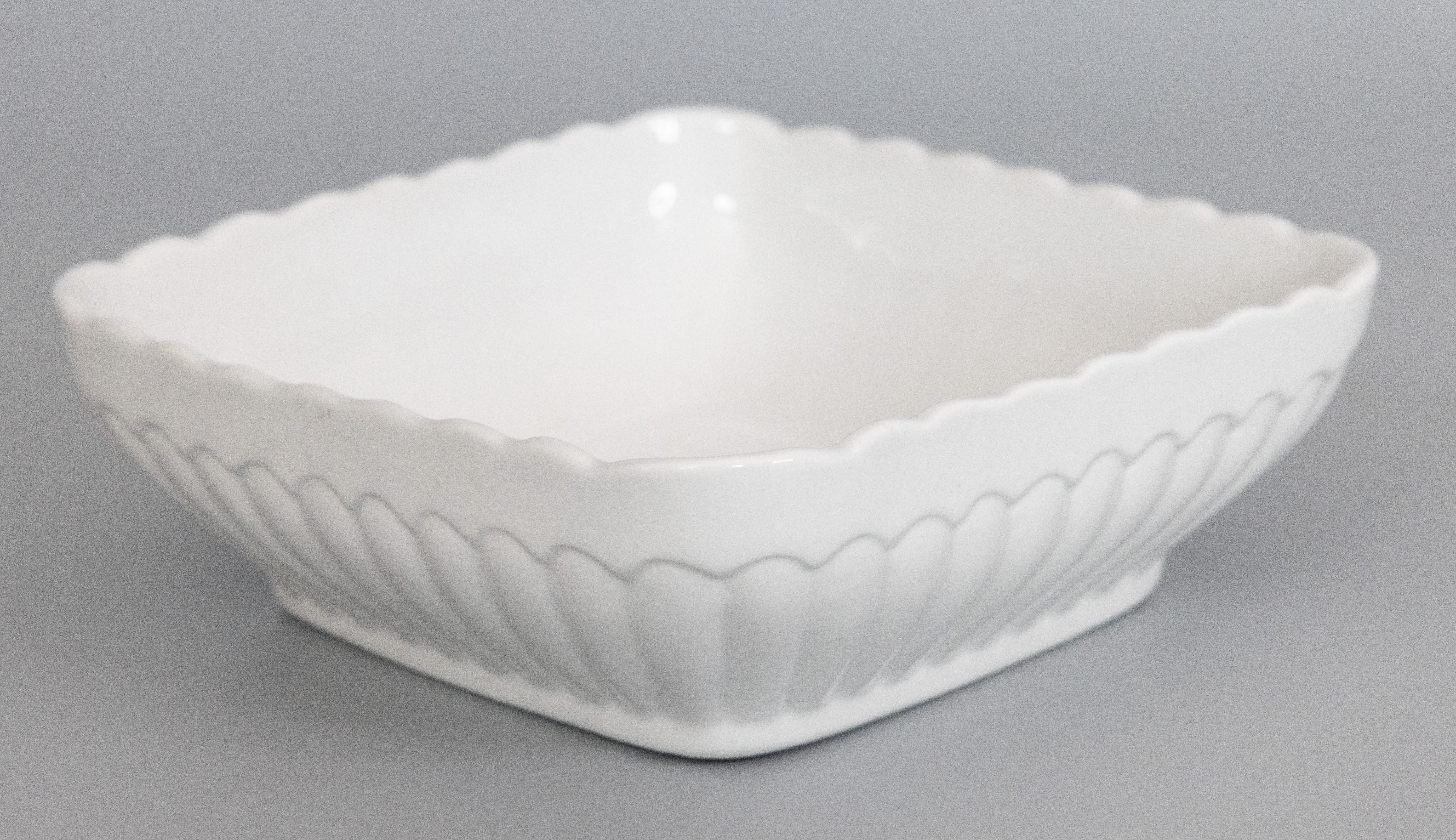 19th Century English Fluted White Ironstone Square Bowl In Good Condition In Pearland, TX