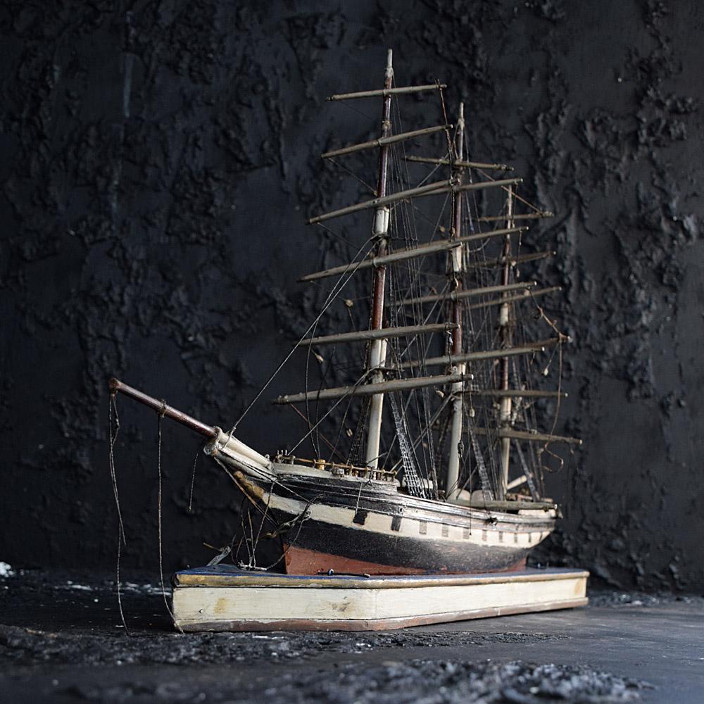 Verre Diorama de bateau encastré d'artisanat anglais du XIXe siècle en vente