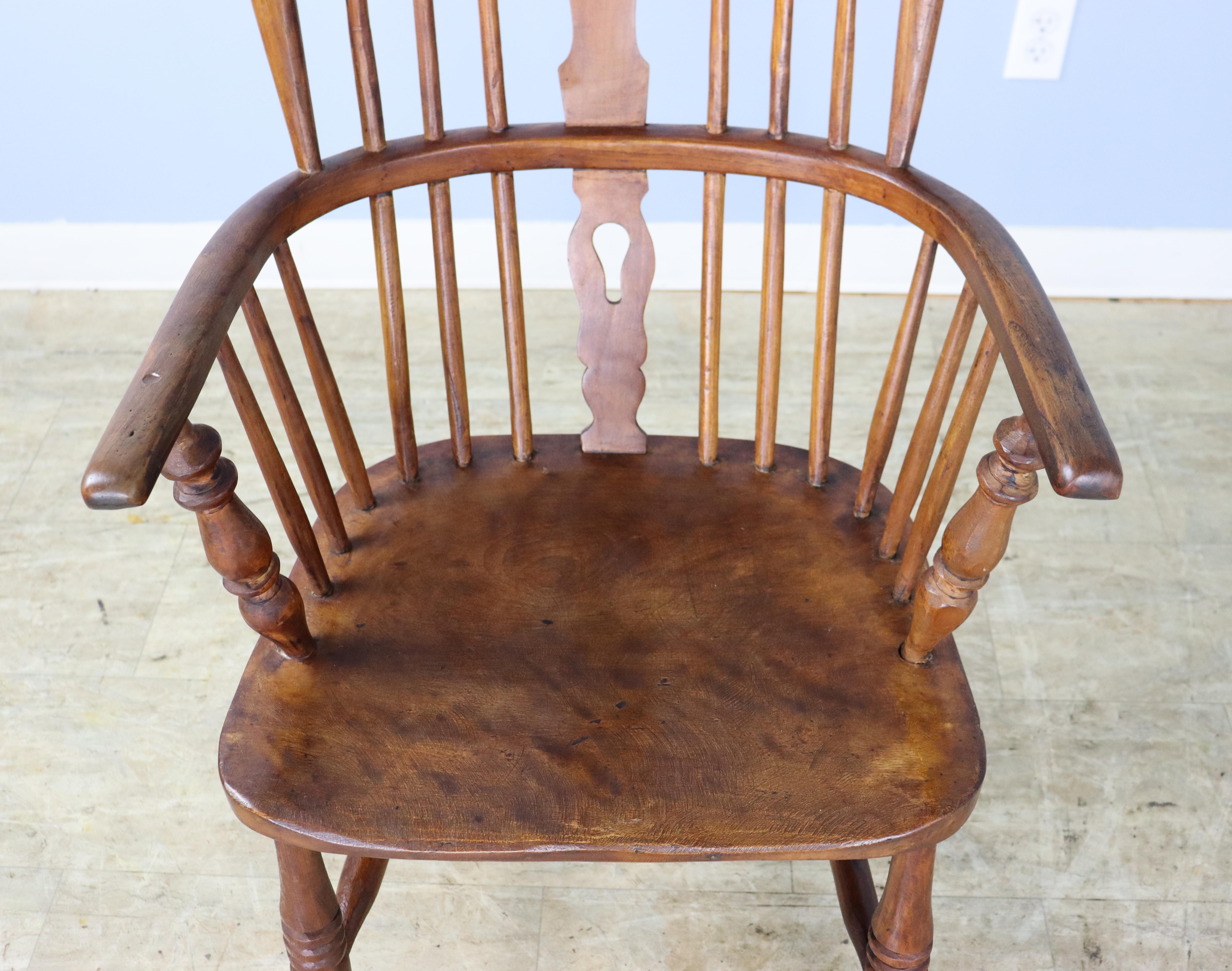 19th Century English Fruitwood Windsor Chair, Fiddleback Splat For Sale 1