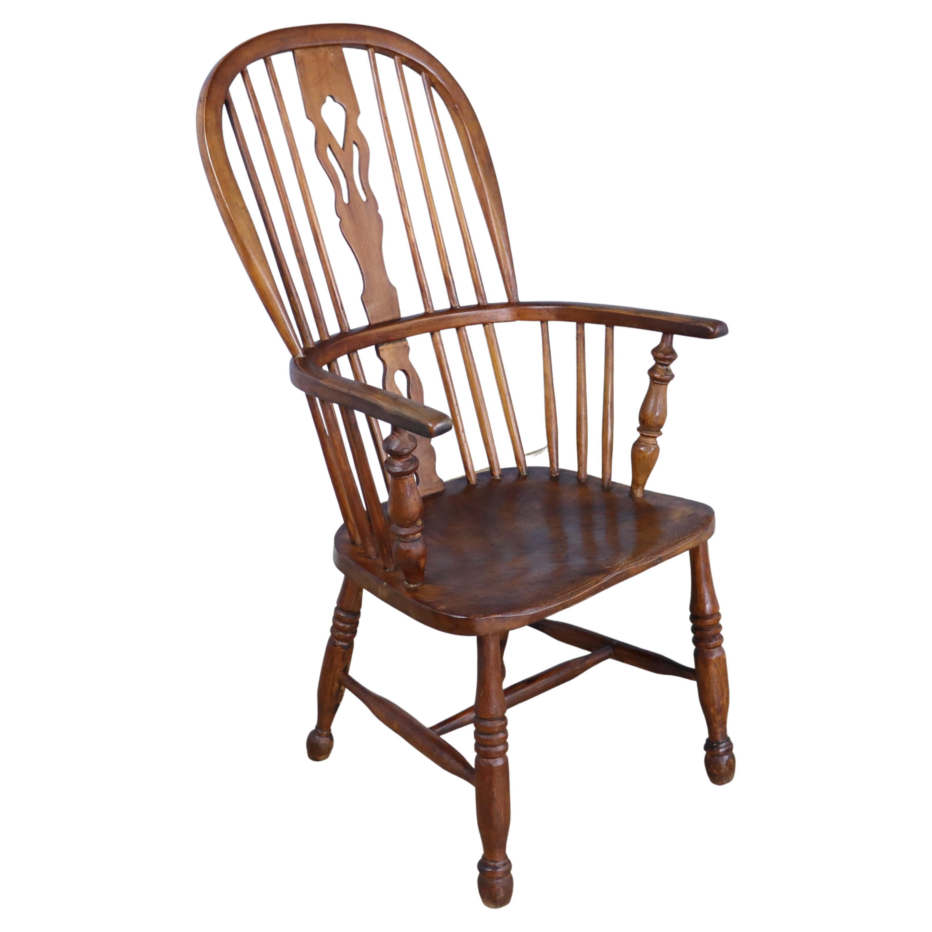 19th Century English Fruitwood Windsor Chair, Fiddleback Splat For Sale