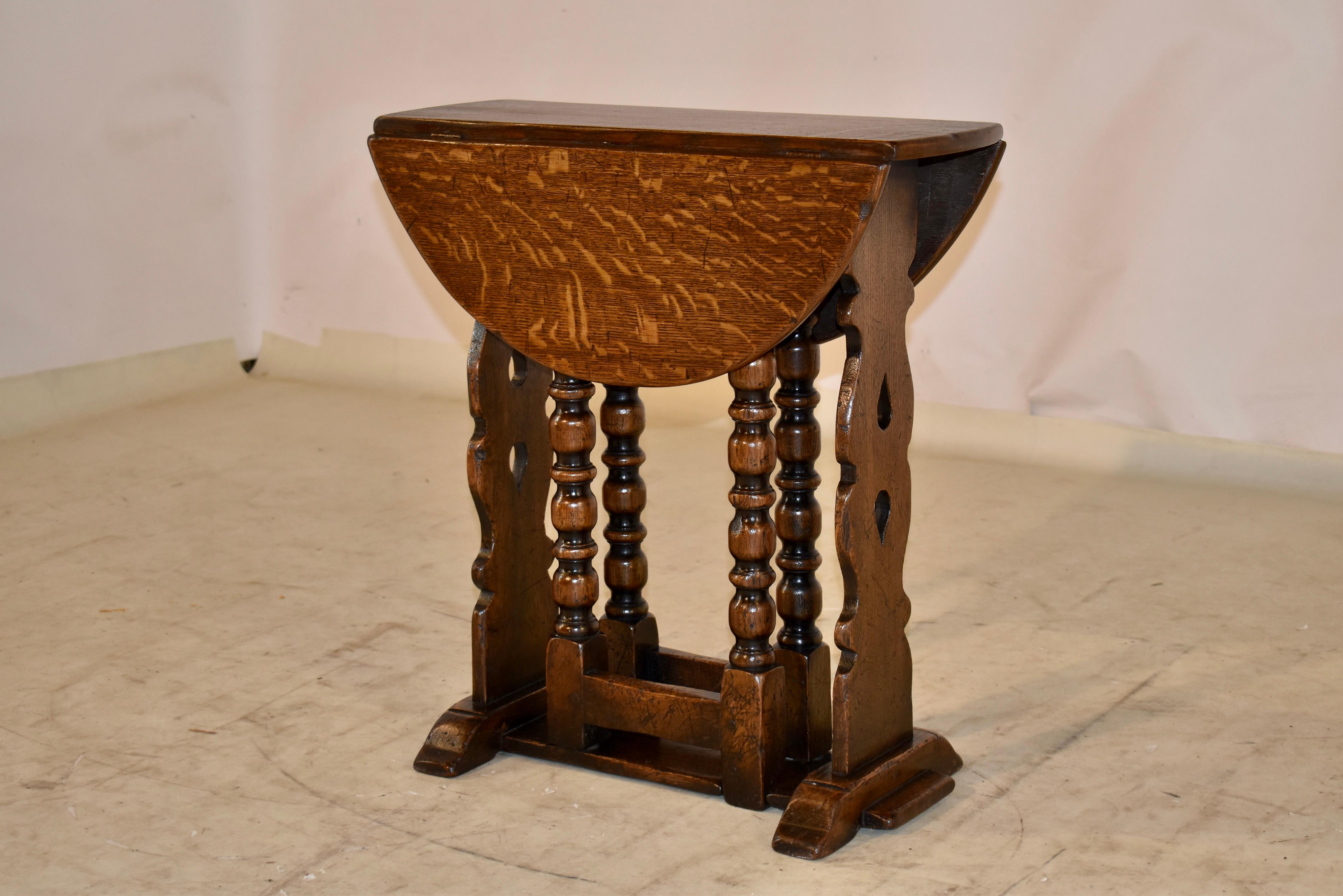 19th Century English Gate Leg Table In Good Condition In High Point, NC