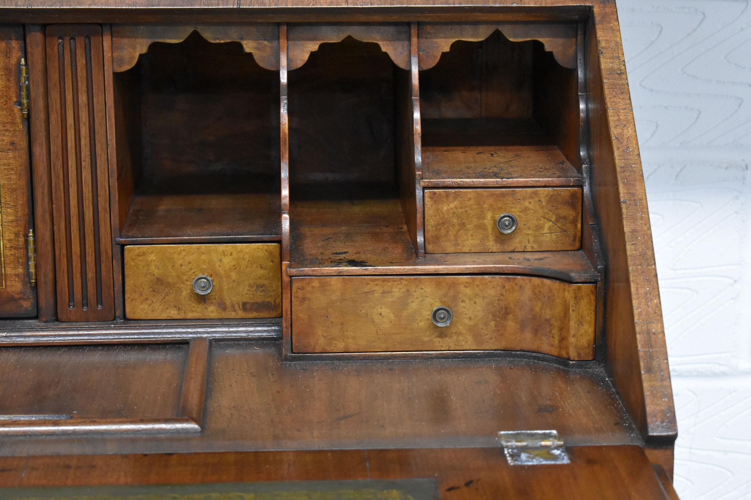 19th Century English George III Burr Walnut Bureau Bookcase For Sale 3