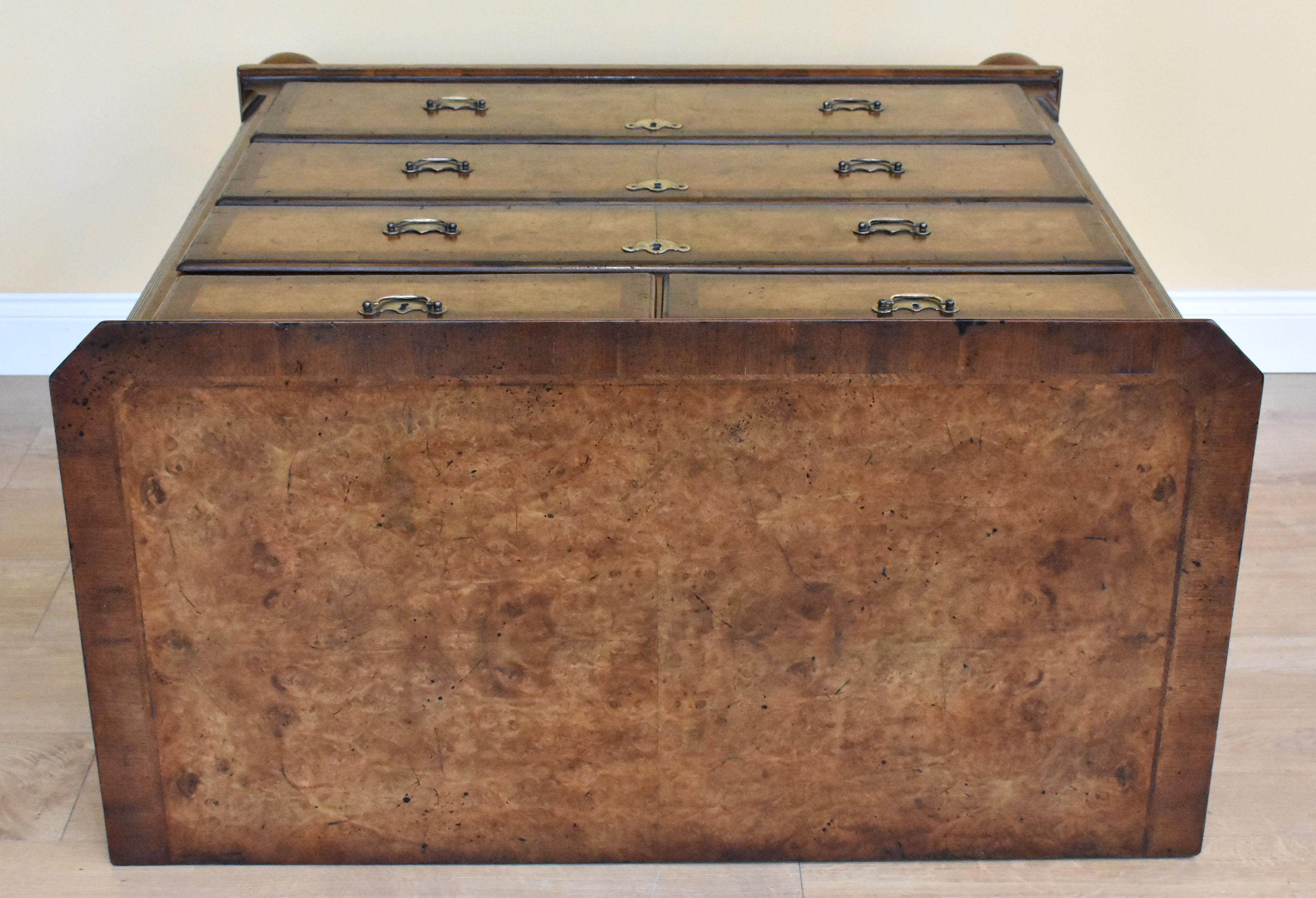 19th Century English George III Burr Walnut Chest of Drawers For Sale 8