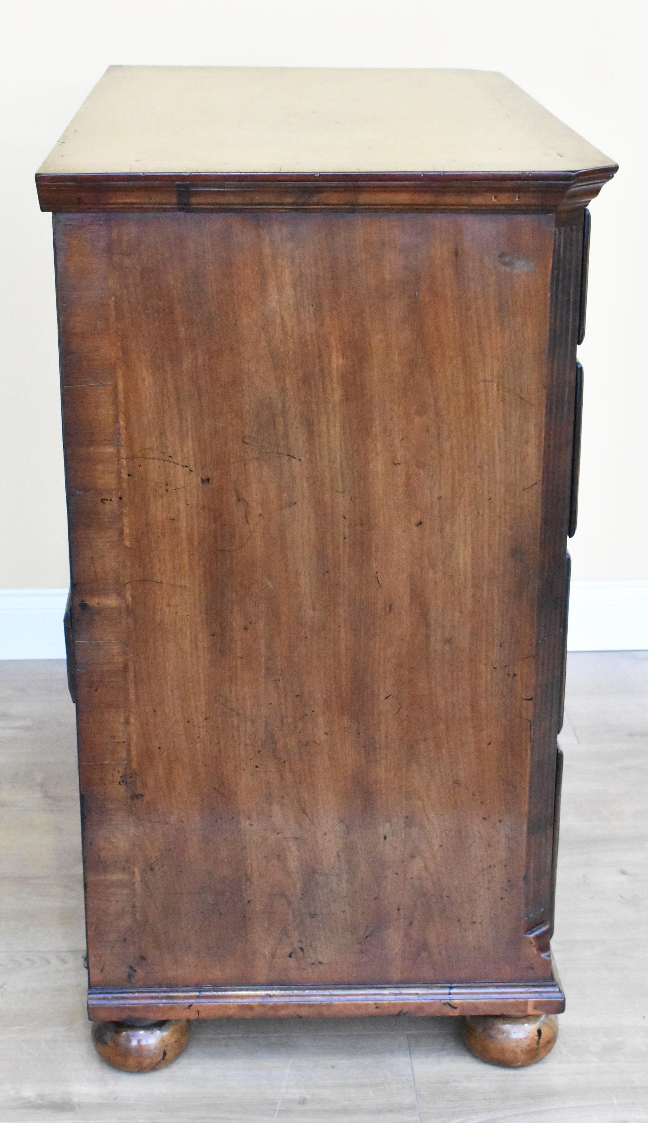 Georgian 19th Century English George III Burr Walnut Chest of Drawers For Sale