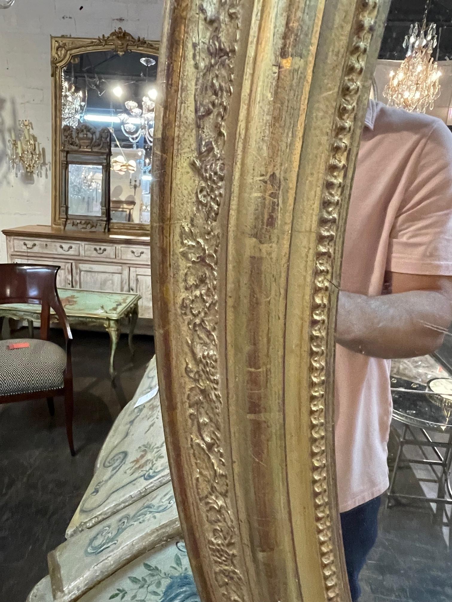 19th Century English George III Carved and Giltwood Oval Mirror For Sale 2