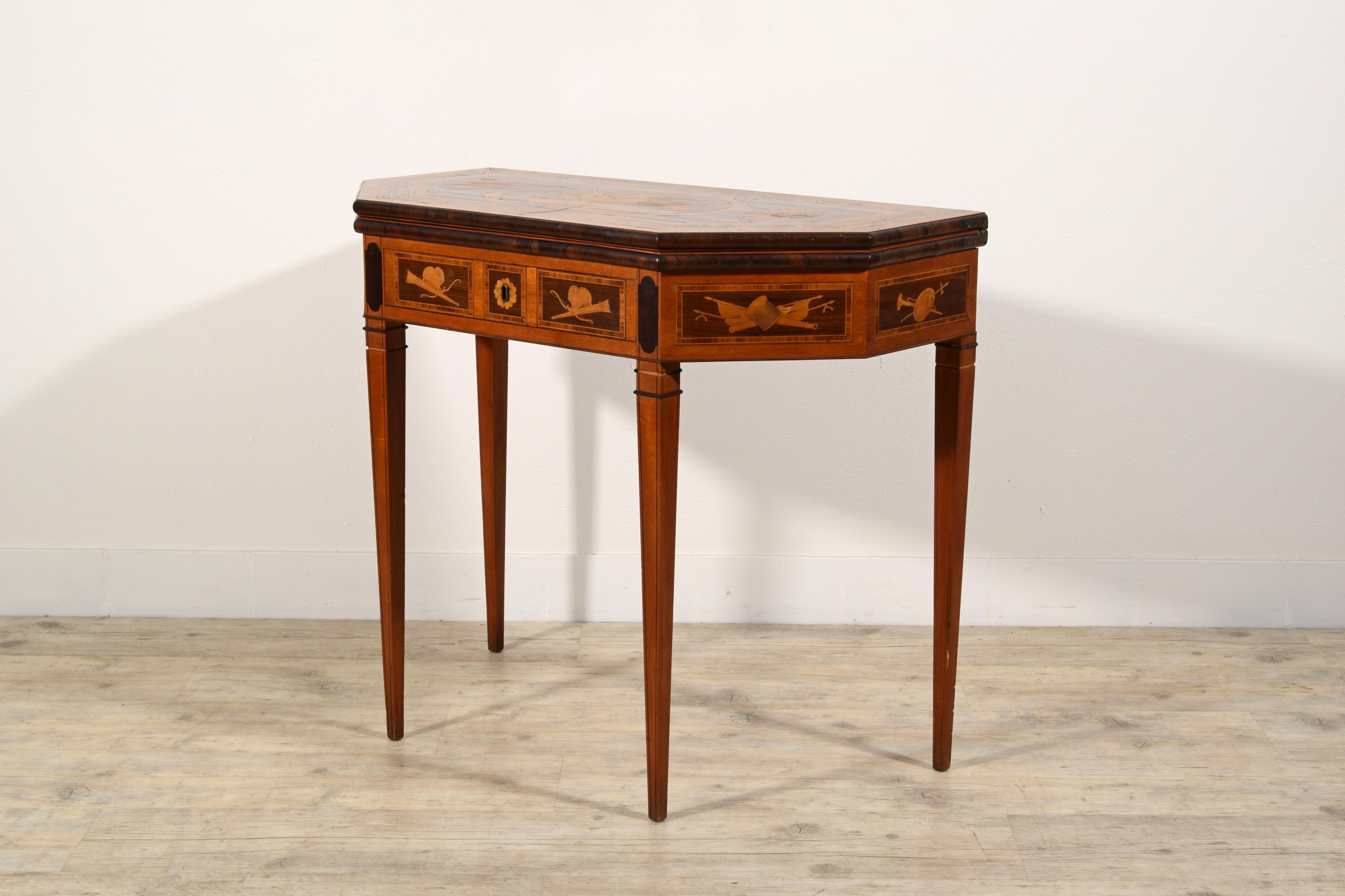 Wood 19th Century, English George III Inlaid Console and Game Table For Sale