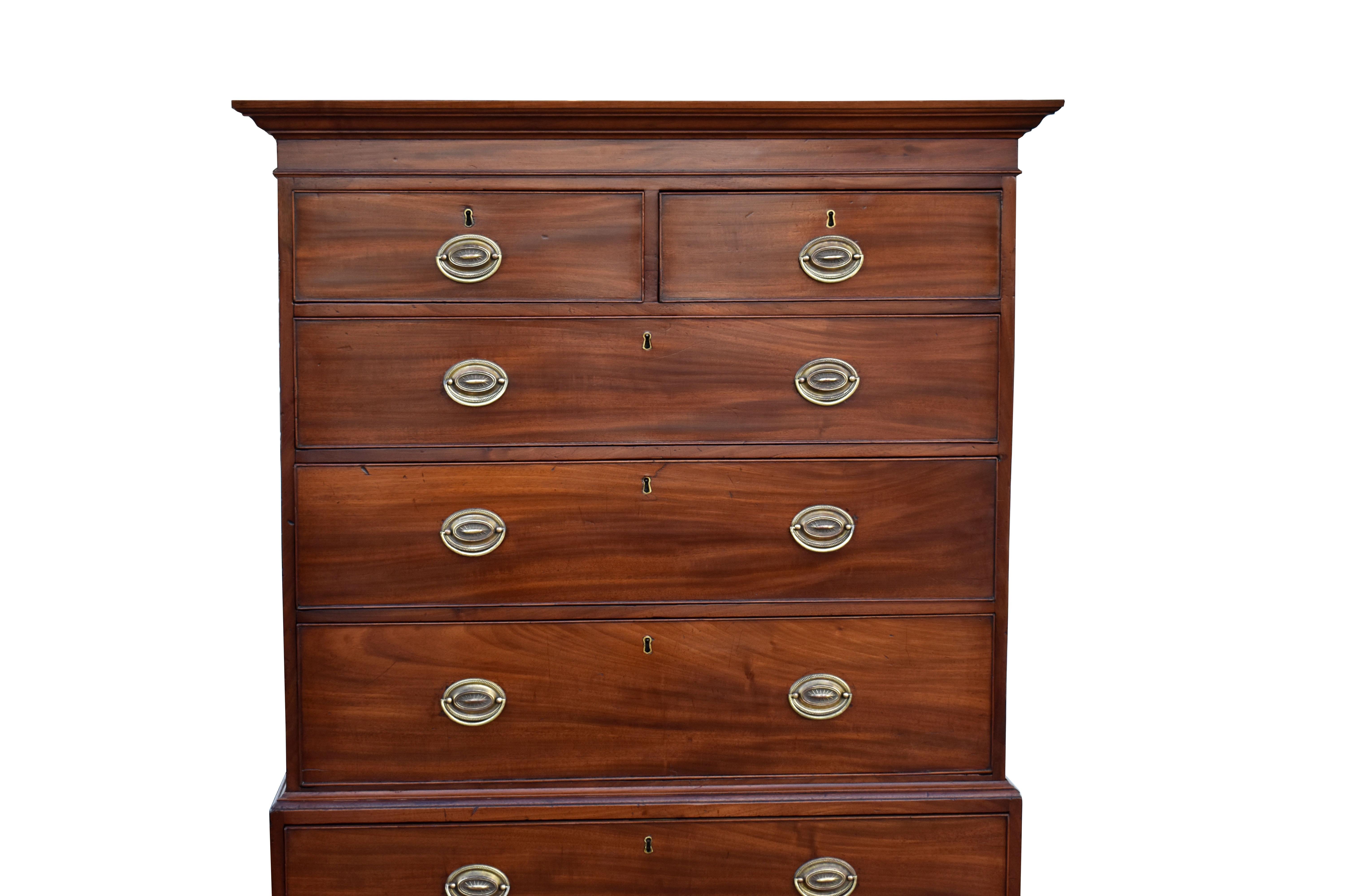 19th Century English George III Mahogany Chest on Chest In Good Condition In Chelmsford, Essex