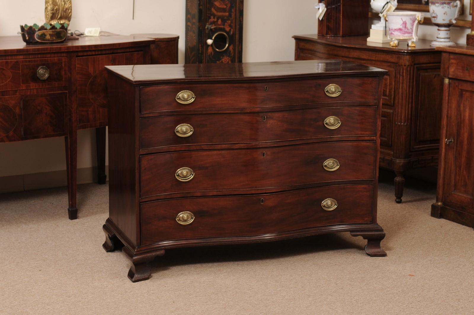 19th Century English George III Style Serpentine Chest in Mahogany In Fair Condition For Sale In Atlanta, GA