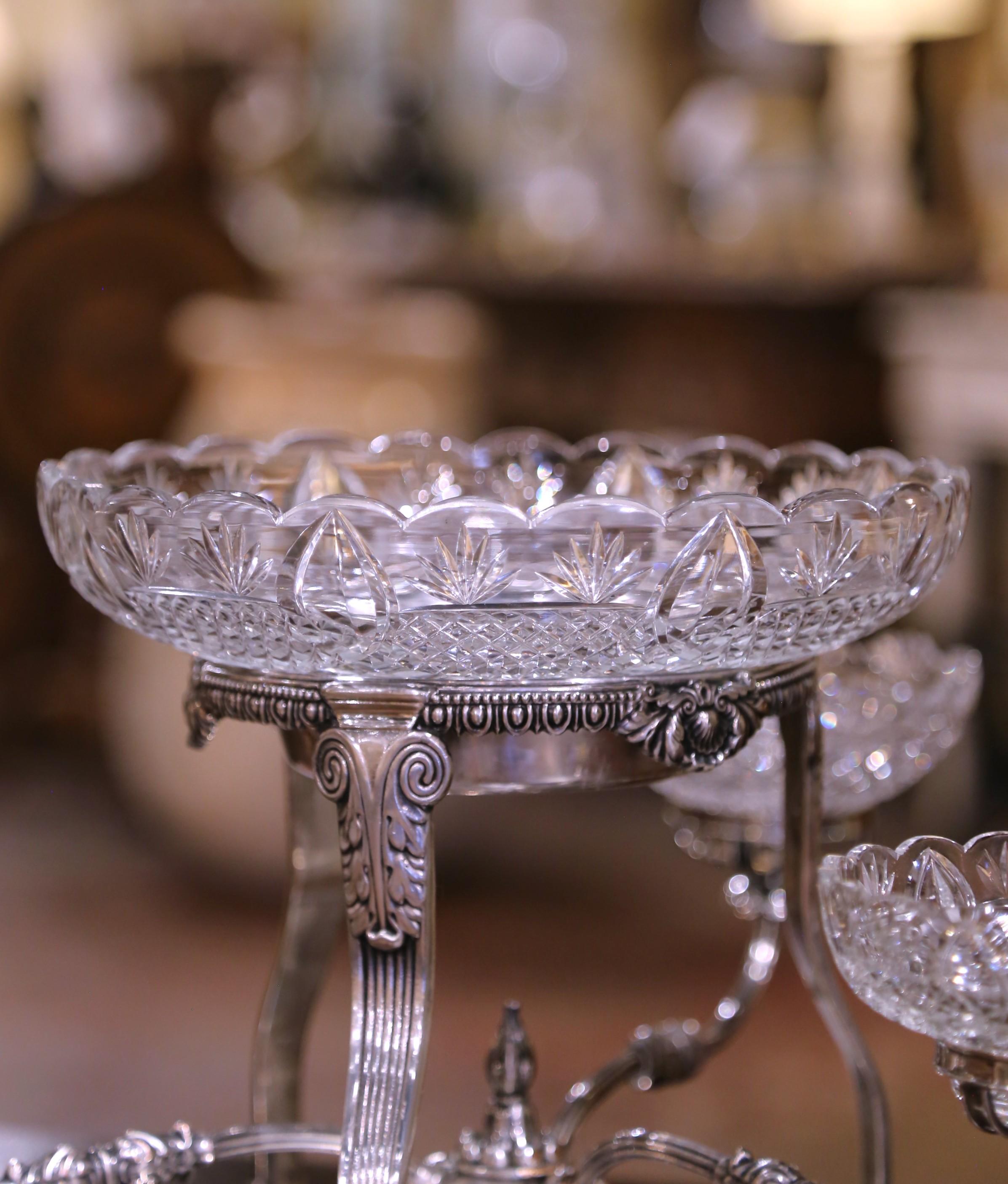 Englische Epergne aus Silber über Kupfer und geschliffenem Glas im George-III-Stil des 19. Jahrhunderts (George III.) im Angebot