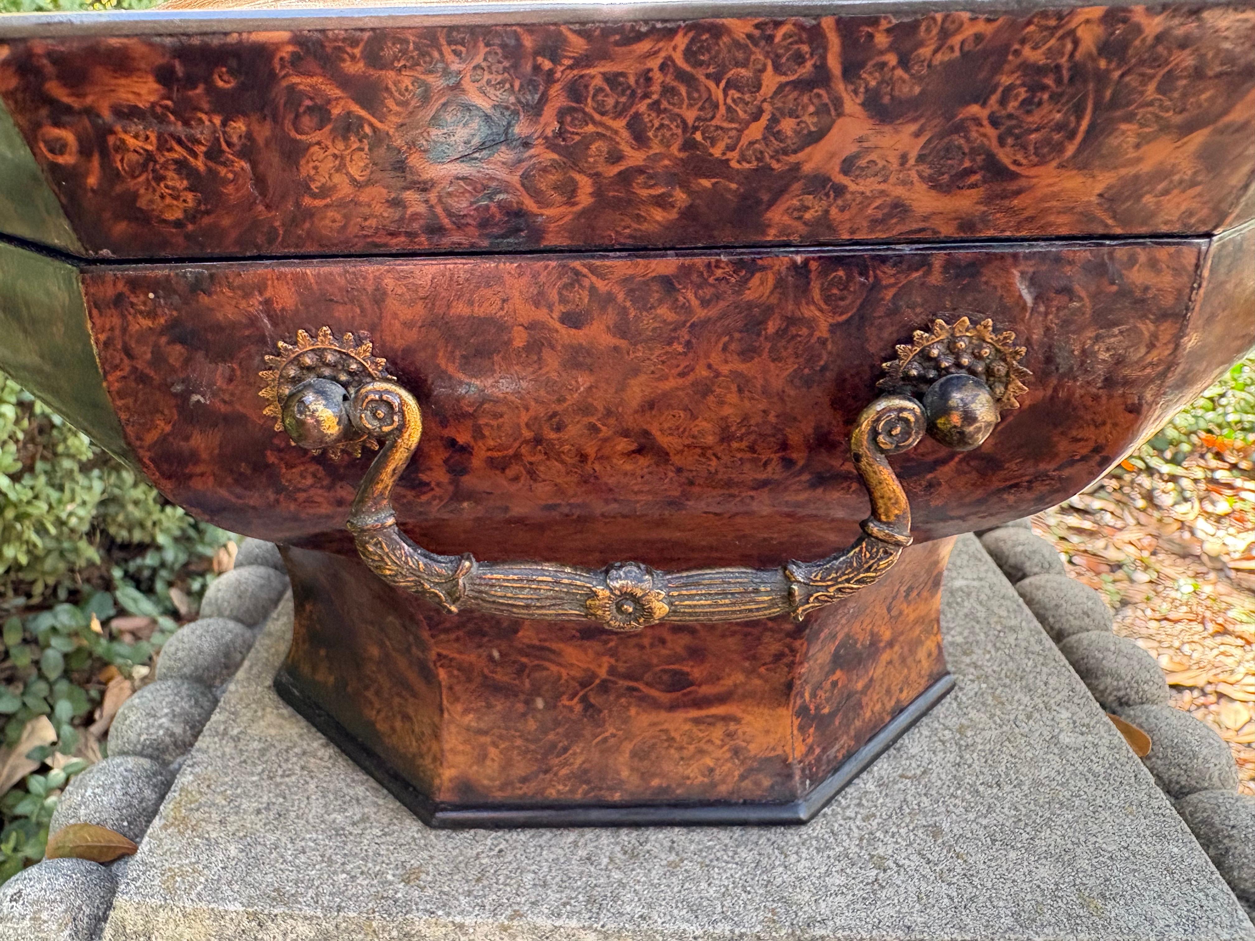 Scatola per parrucche in legno di buro inglese del XIX secolo in vendita 3