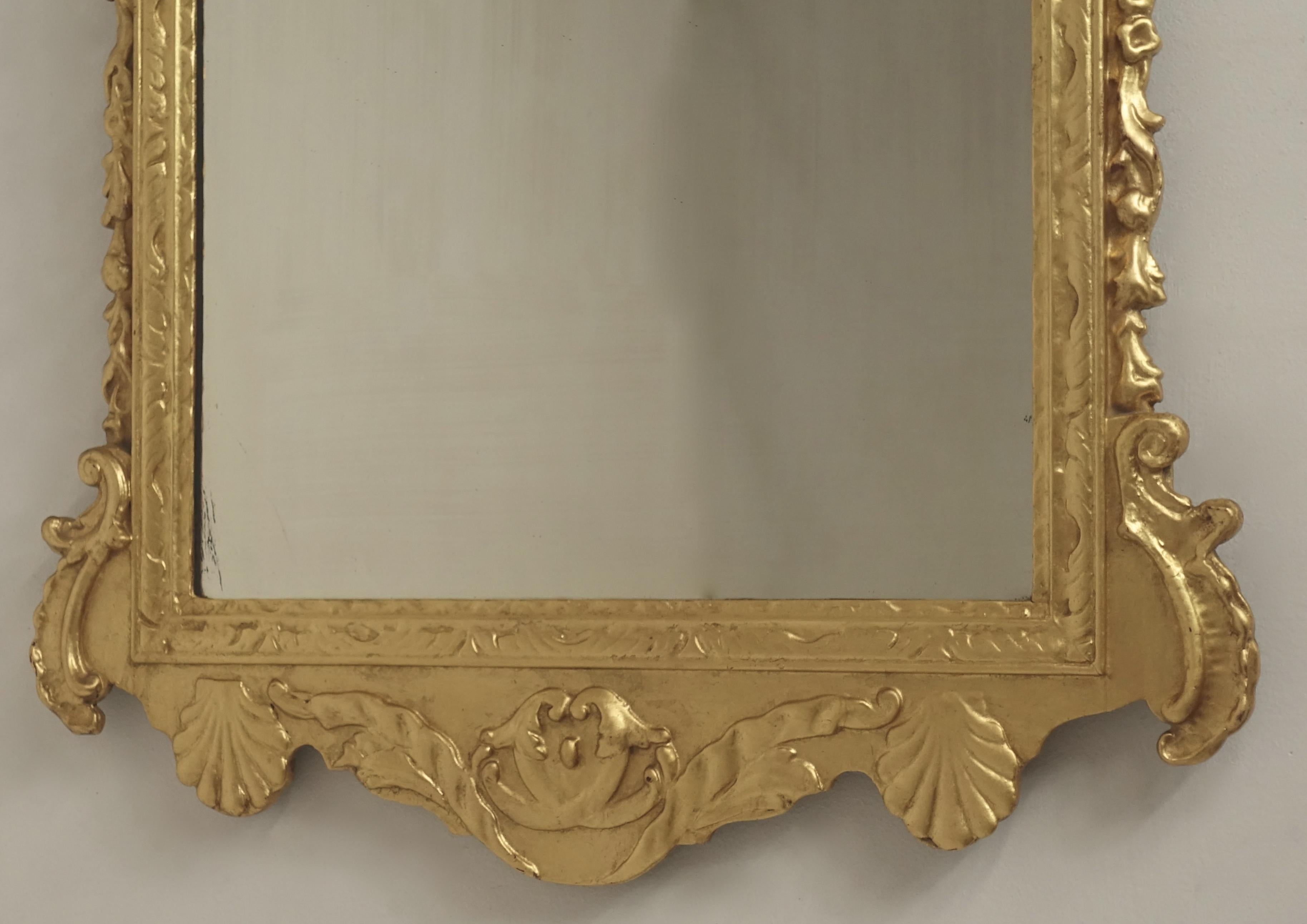 Miroir de cheminée de style géorgien anglais du 19ème siècle en bois doré sur bois en vente 1