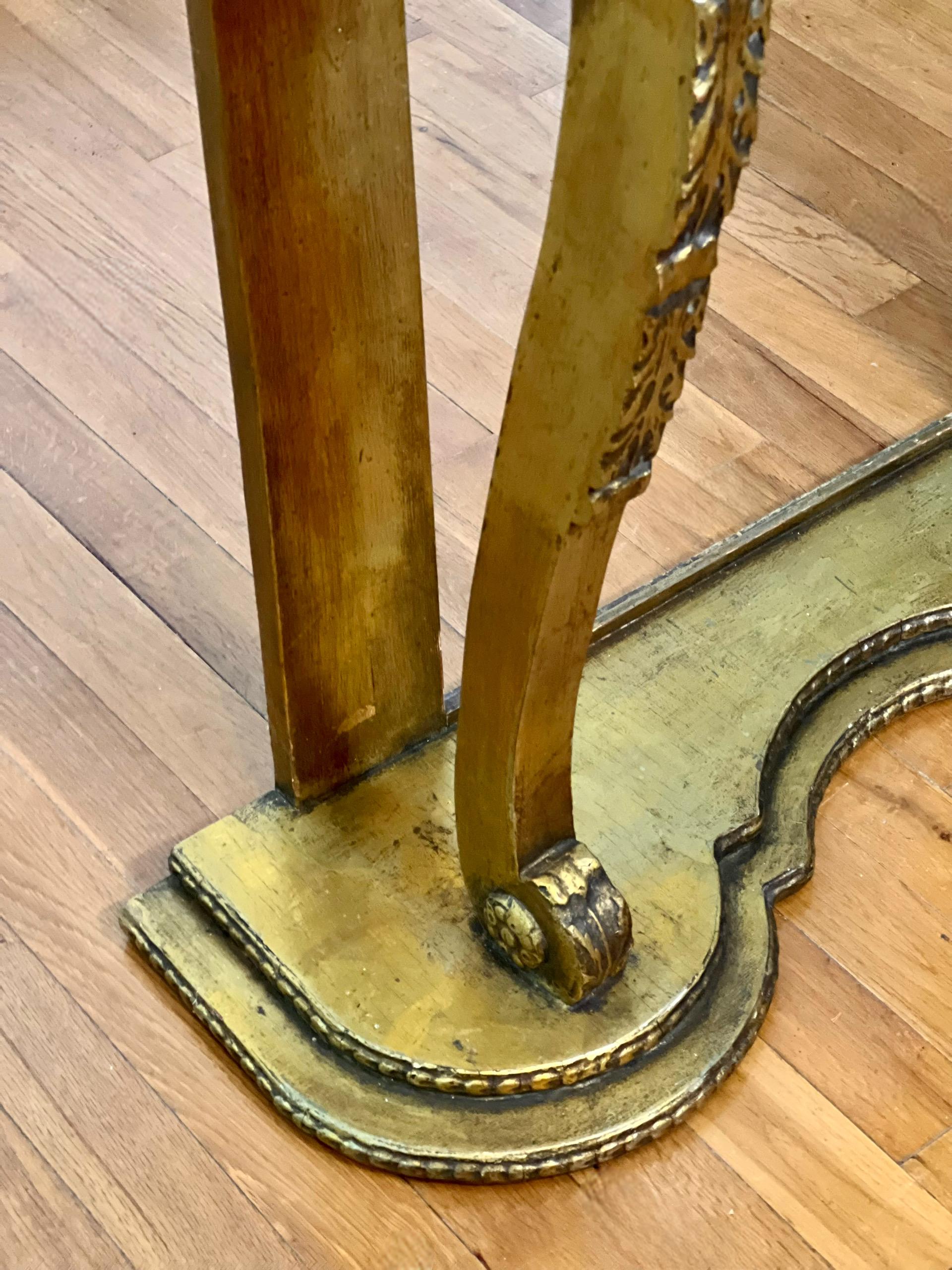 19th Century English Giltwood and Marble Narrow Console Table en vente 3
