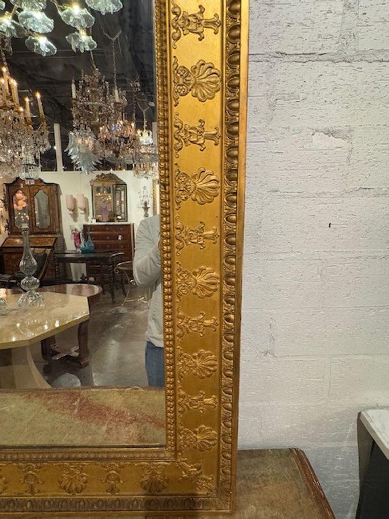 Anglais Miroir en bois doré anglais du 19e siècle en vente