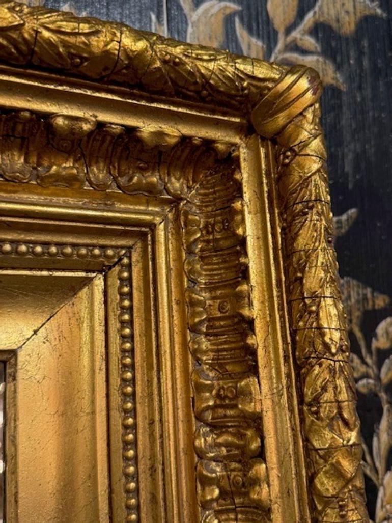 XIXe siècle Miroir en bois doré anglais du 19e siècle en vente
