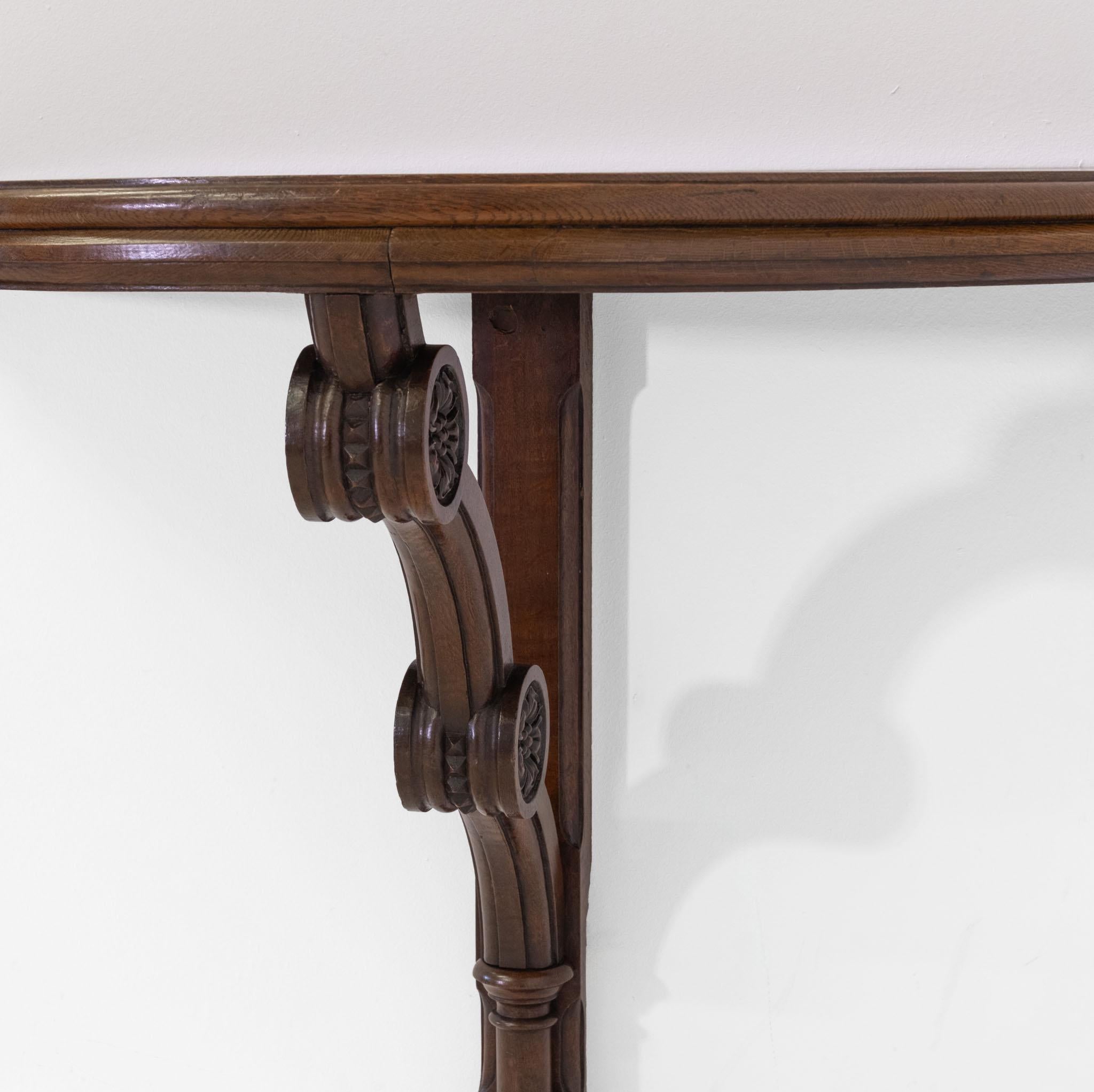 Table console en Oak Oak Demilune du 19e siècle, de style Revive gothique anglais en vente 3