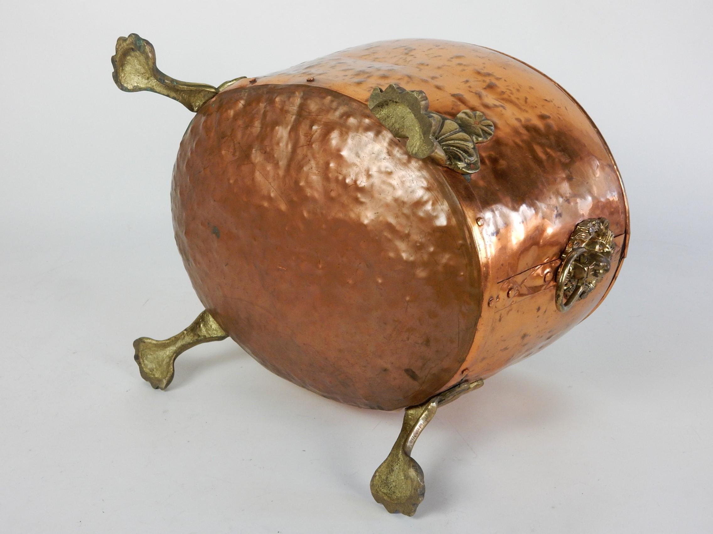 19th Century English Hammered Copper & Brass Claw Footed Lion Log Bin Planter For Sale 2