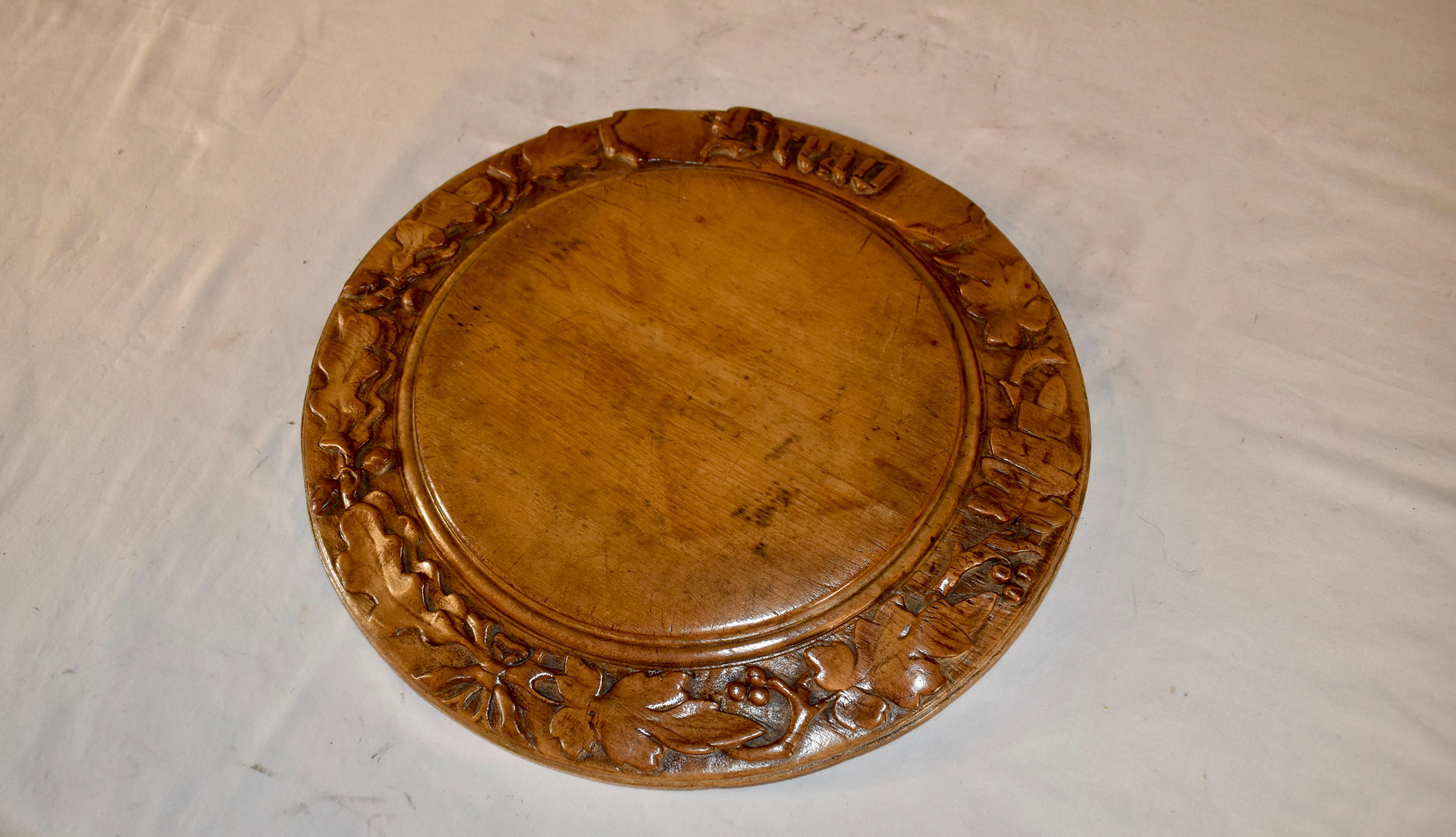 19th Century English Hand-Carved Bread Board For Sale 4