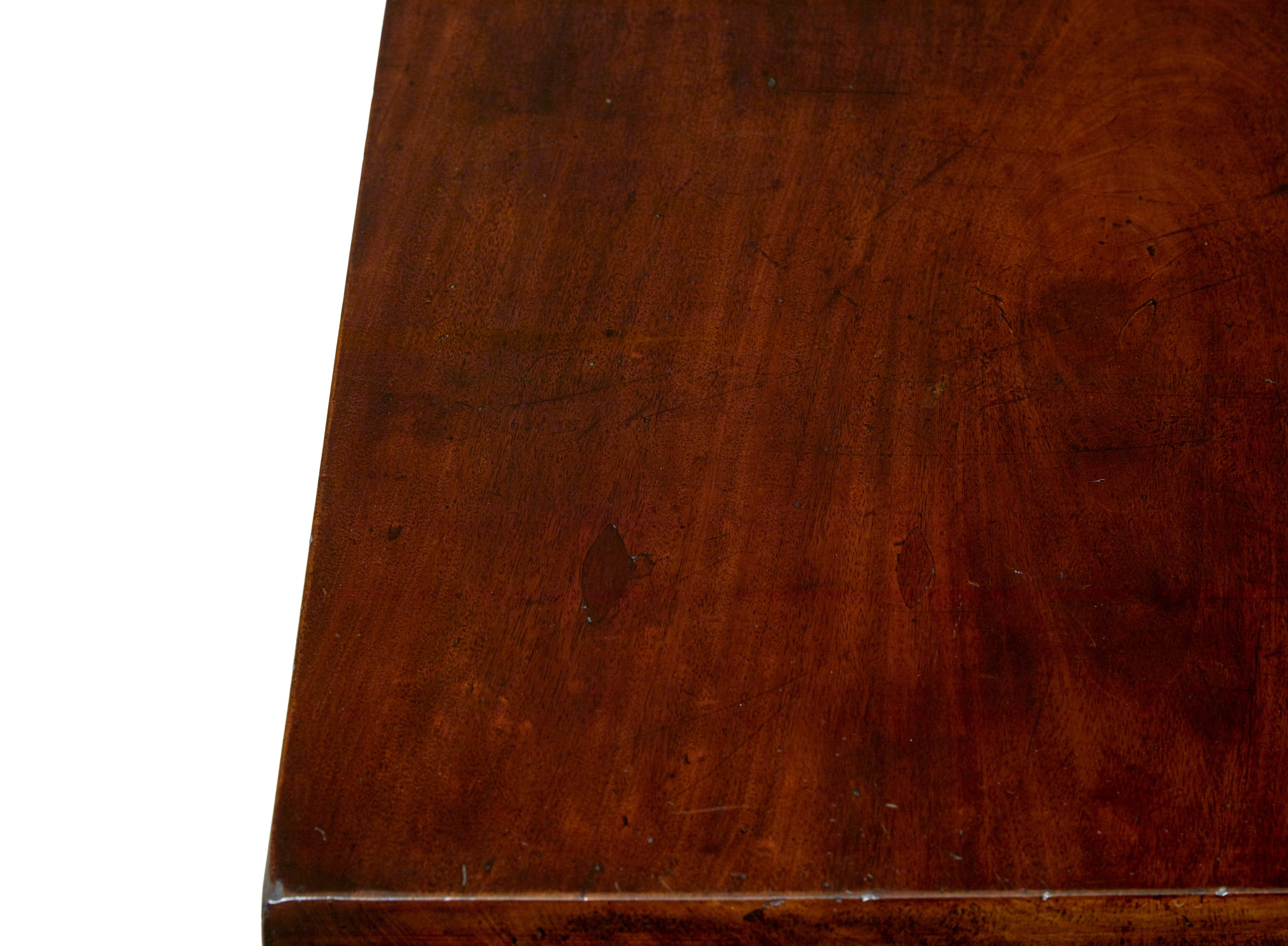 19th century English hand carved serving table For Sale 4