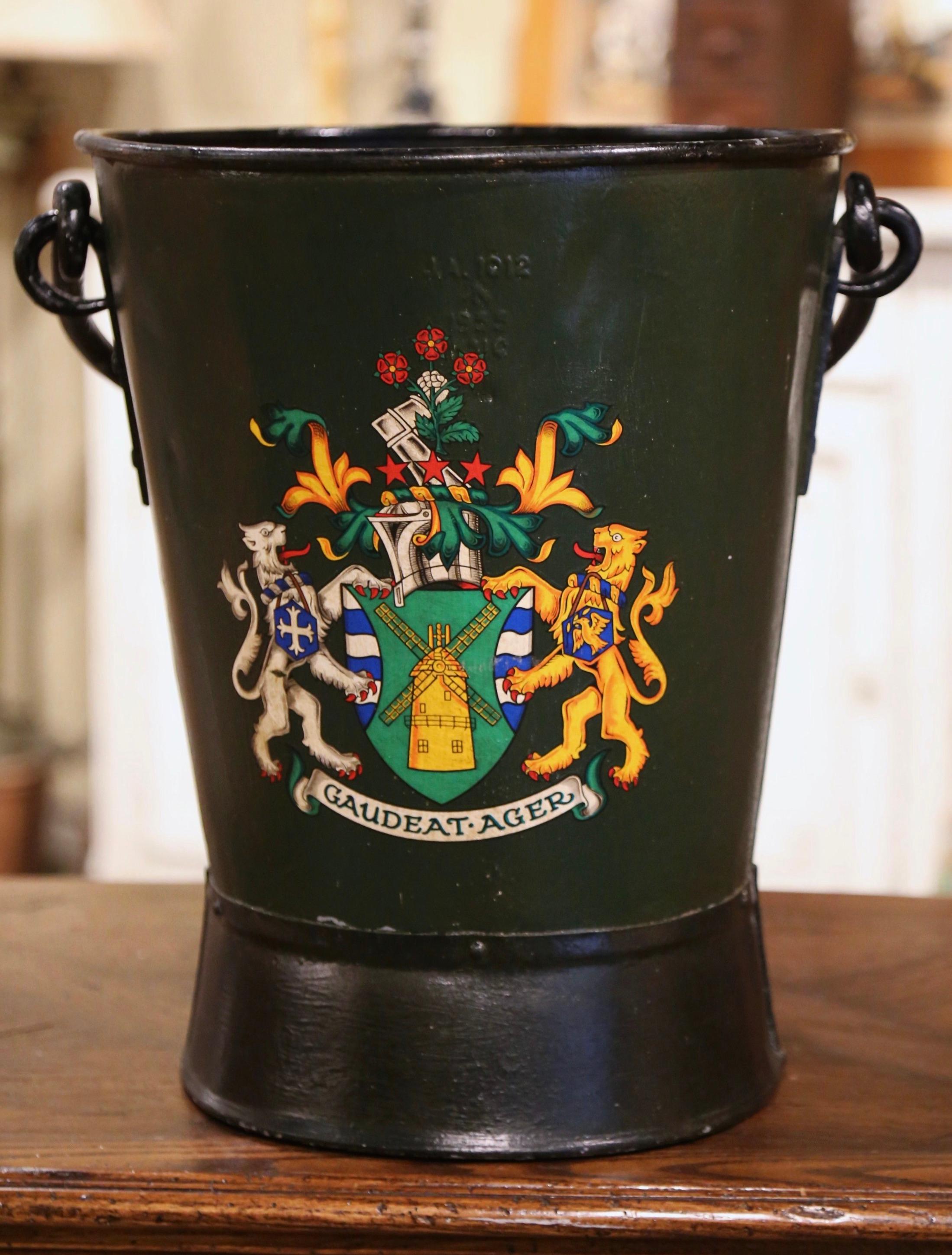 19th Century English Hand-Painted Green Iron Coal Bucket with Coat of Arms Decor In Excellent Condition In Dallas, TX