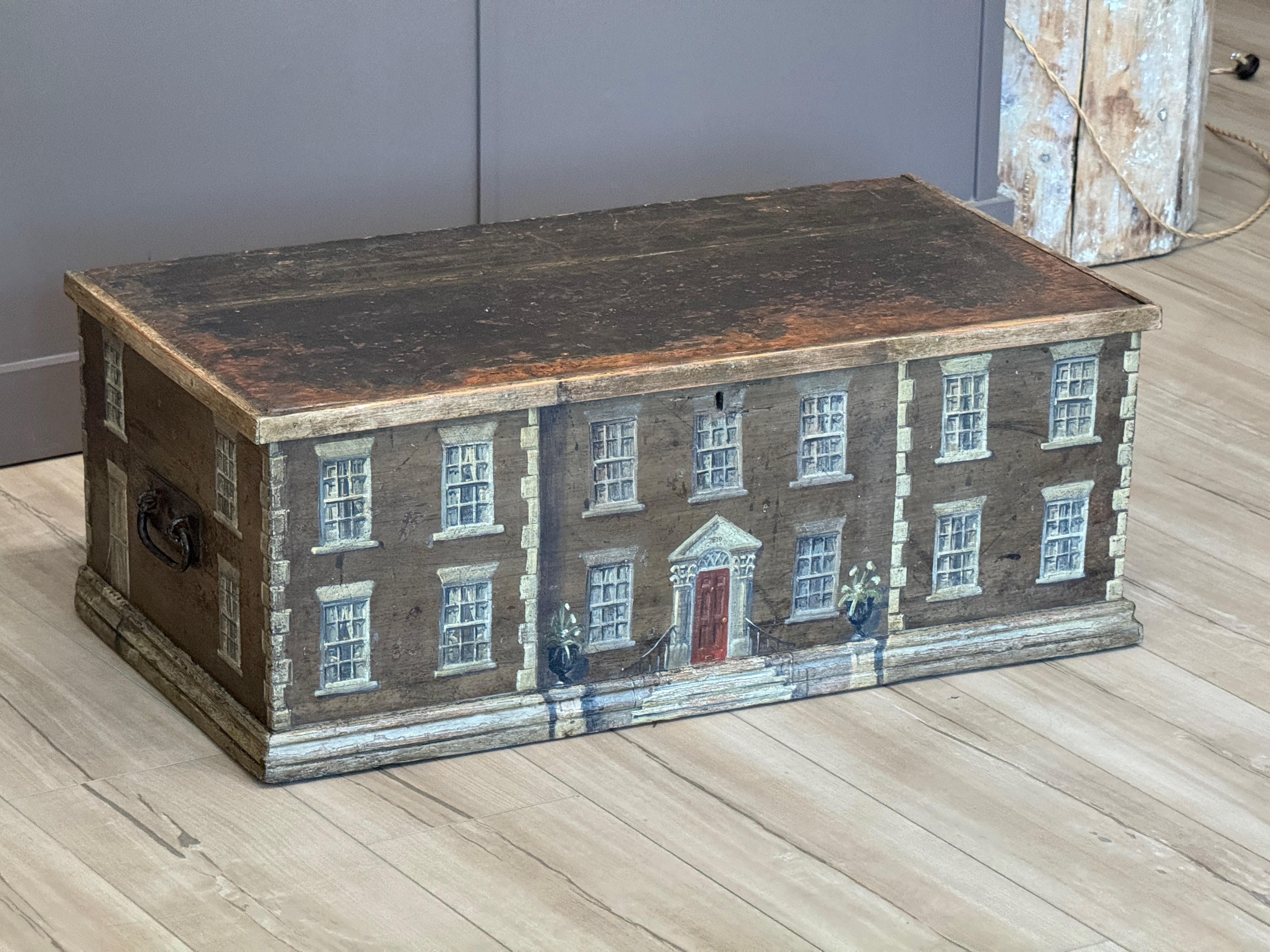 British 19th Century English Hand-Painted Traveling Trunk For Sale
