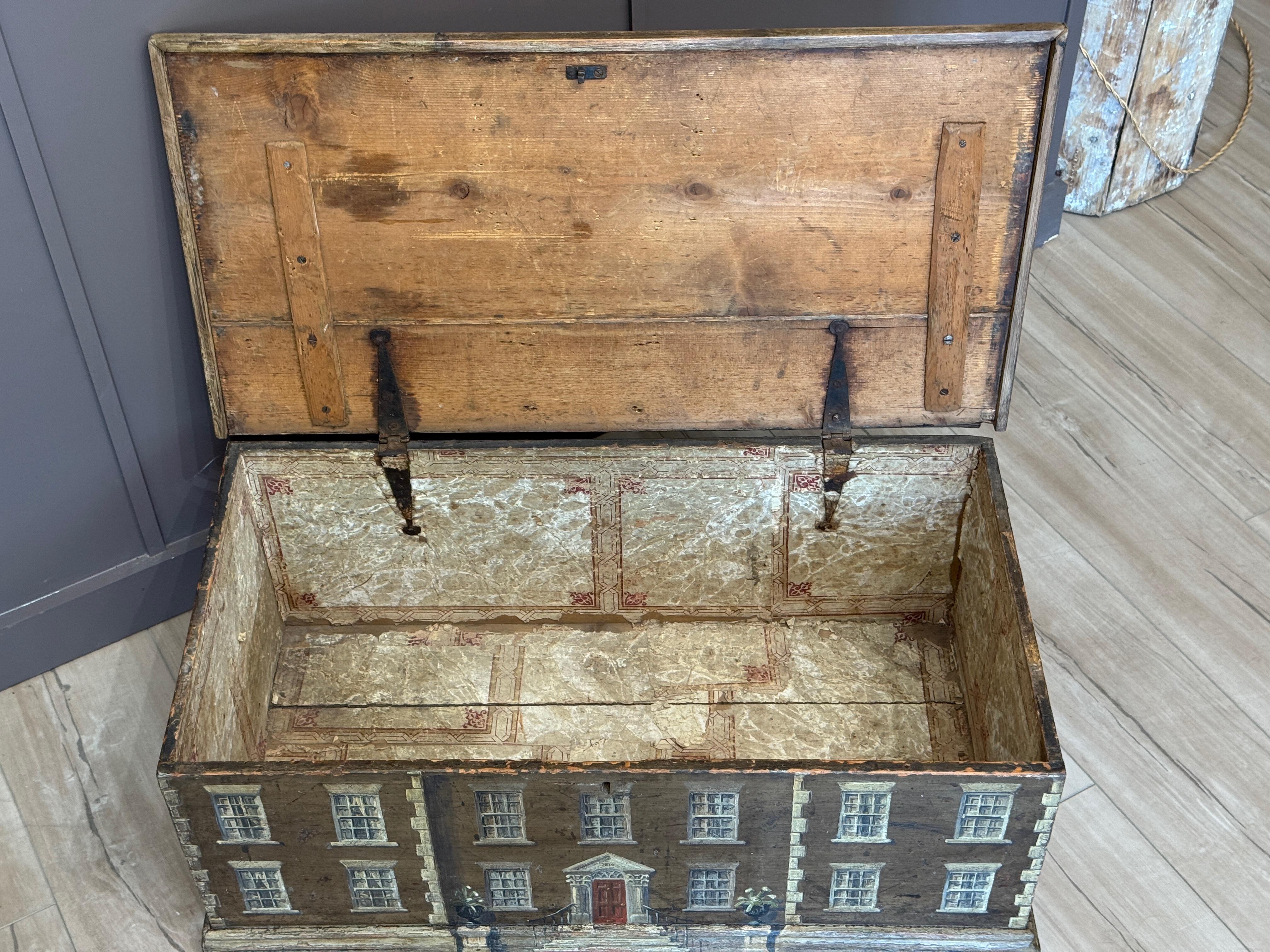 19th Century English Hand-Painted Traveling Trunk For Sale 3